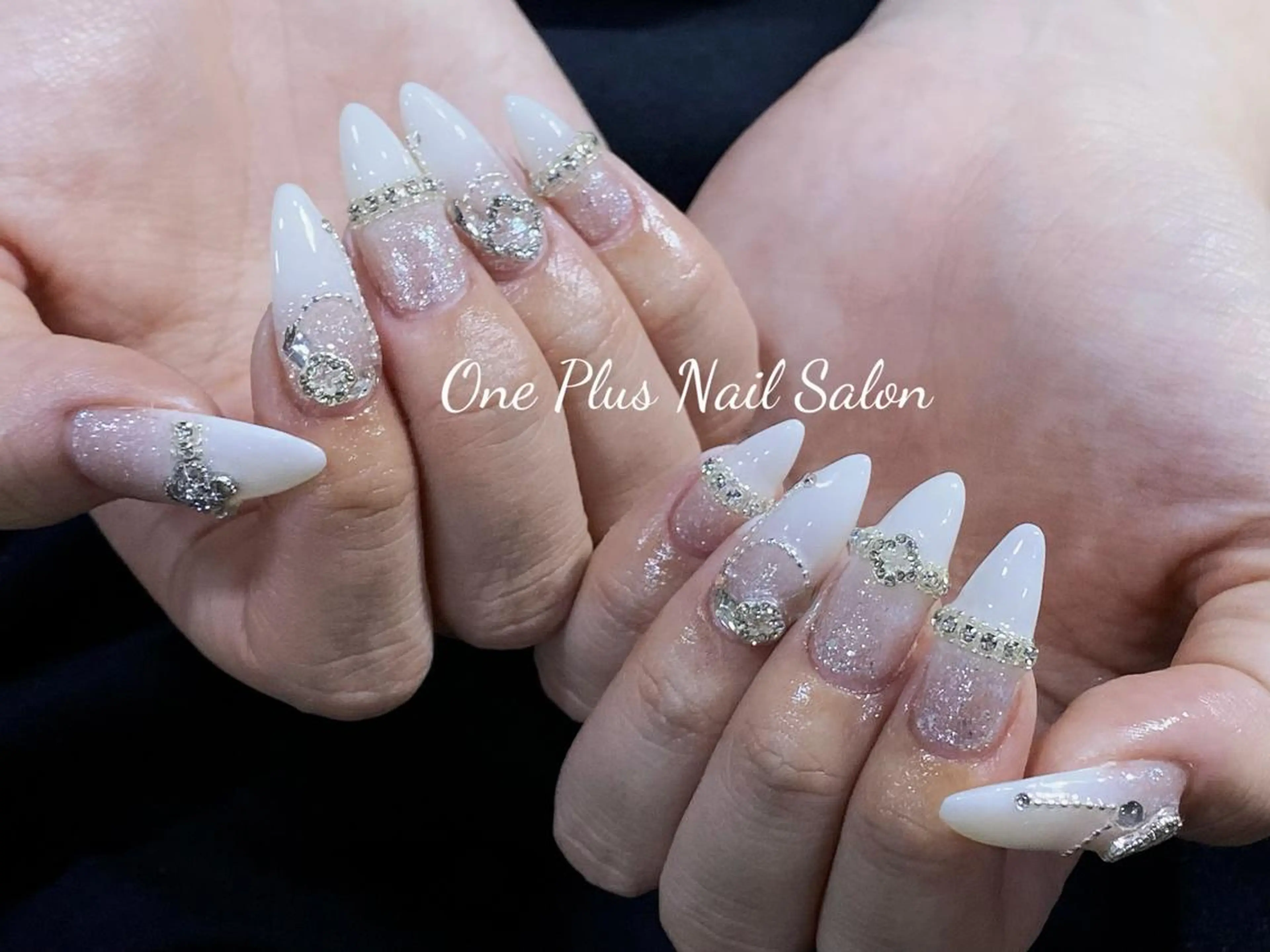 ネイル One Plus Nail Salonのネイルデザイン