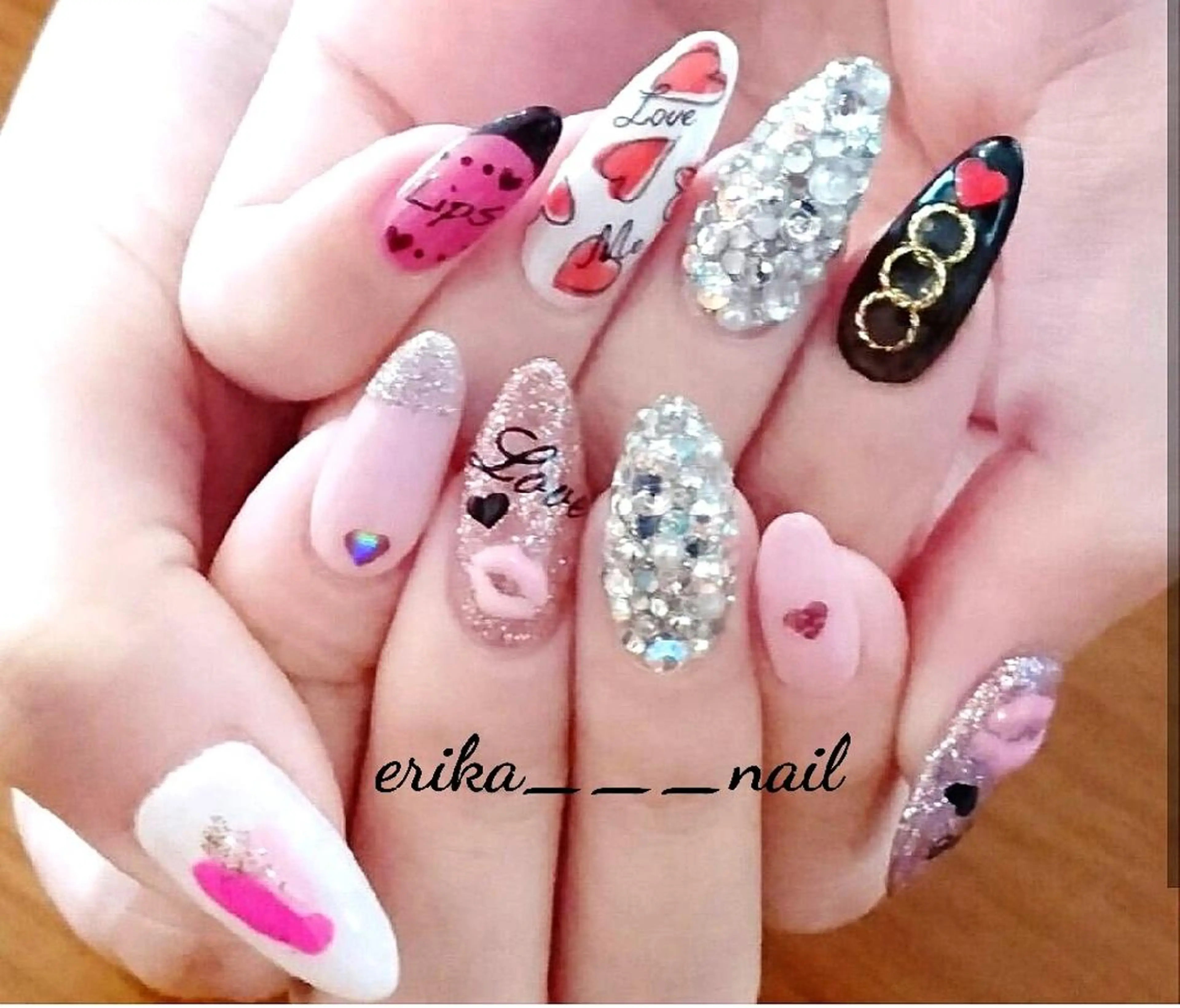 ネイル NAKAJIMA ERIKAのネイルデザイン