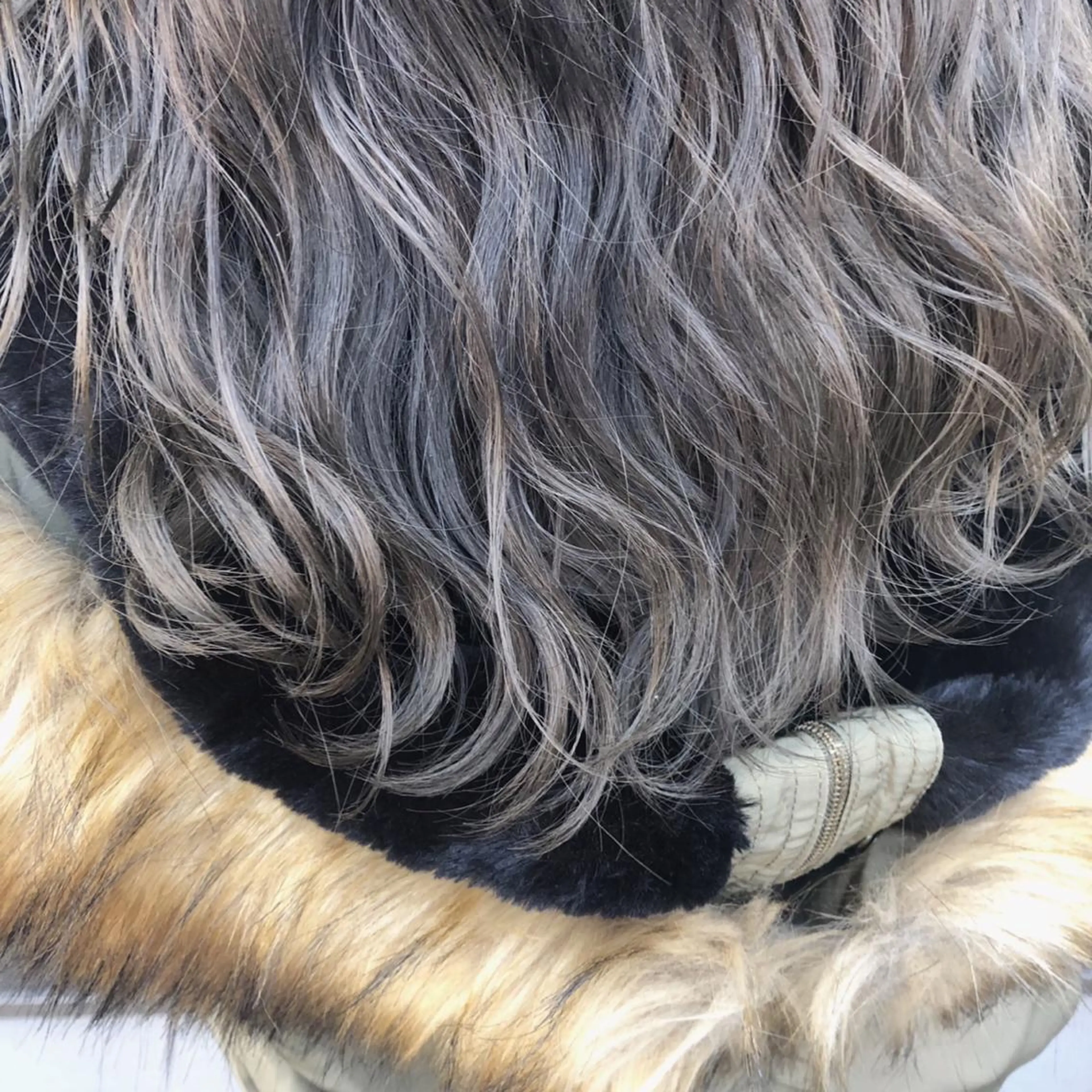 ロング カラー グレージュ ハイライトカラー ハイライト ヘアカラー Rina  のヘアスタイル