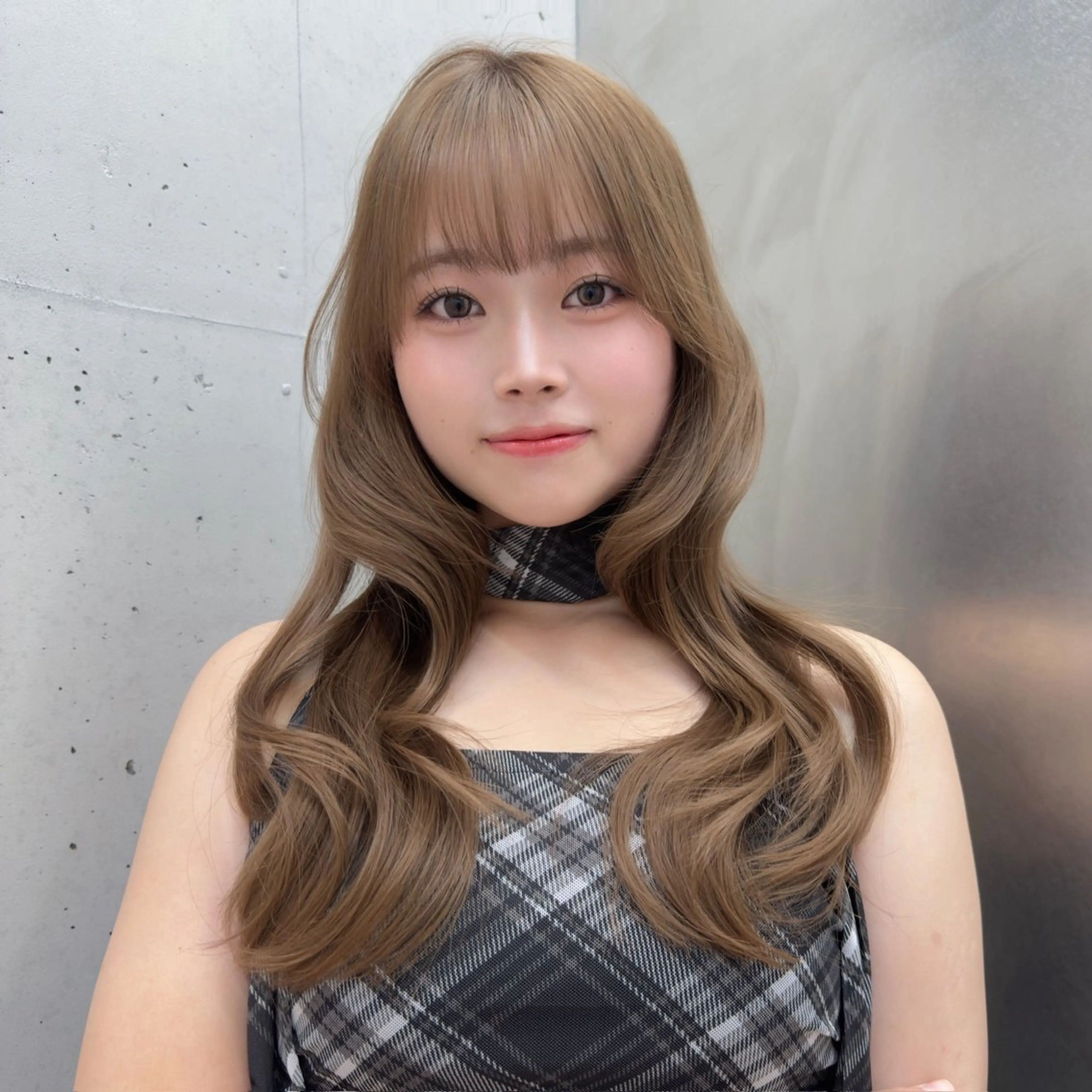 ロング カラー ベージュカラー ブリーチ ヘーゼル カット ヘアカラー トリートメント Mizuki /SOYONのヘアスタイル