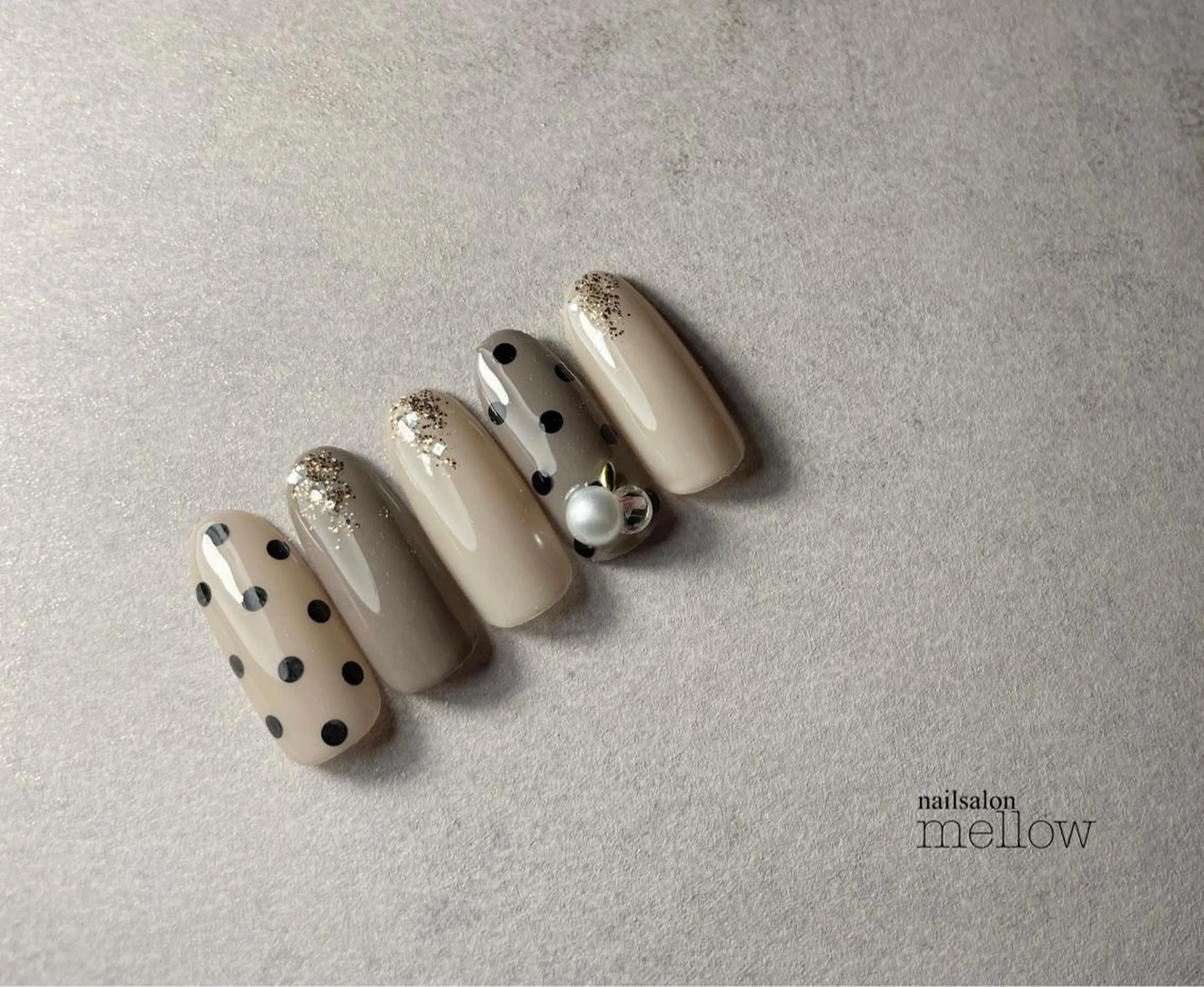 ネイル ドット 大山 浩美のネイルデザイン