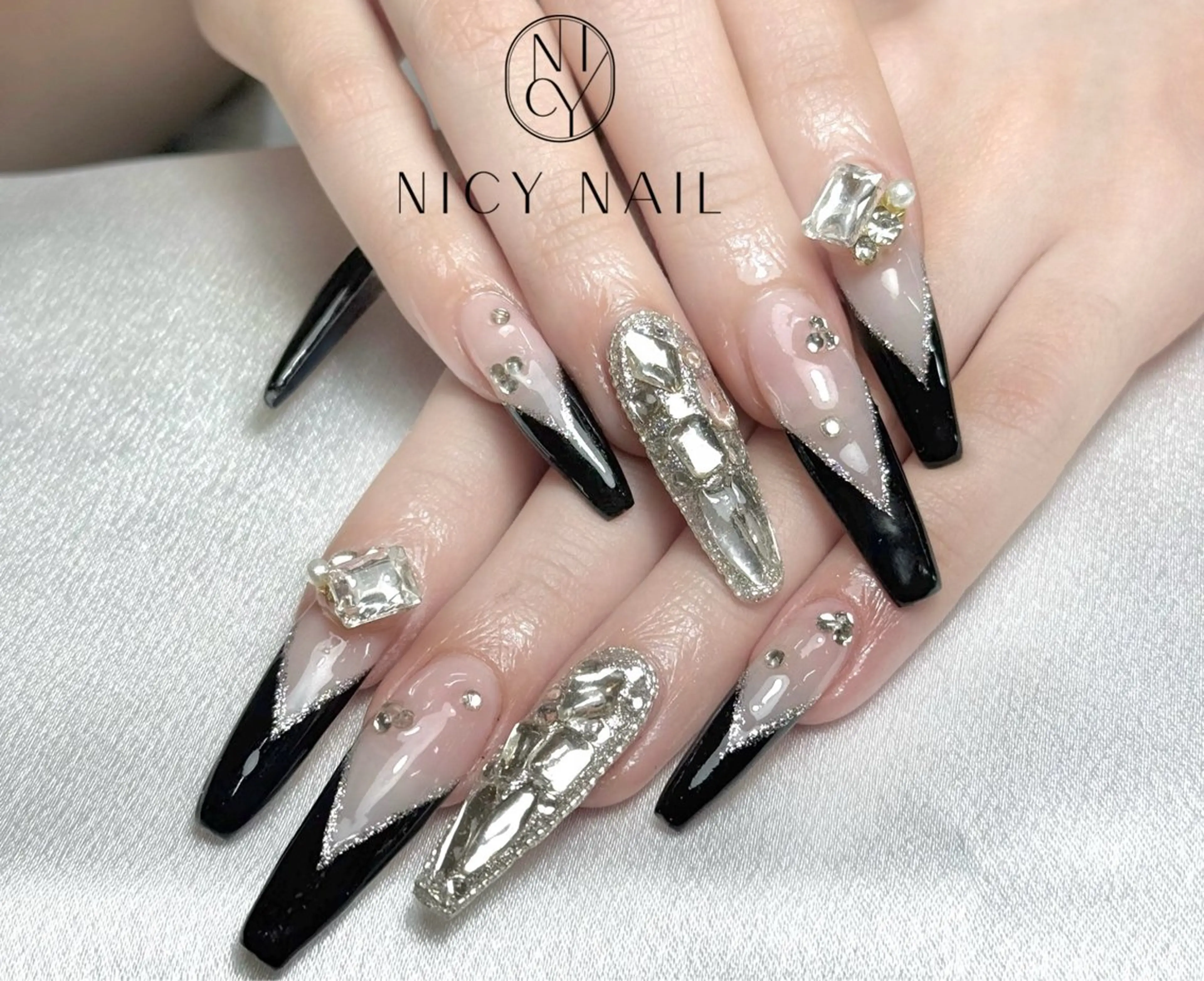 ネイル ハンドネイル NICY NAIL 池袋のネイルデザイン
