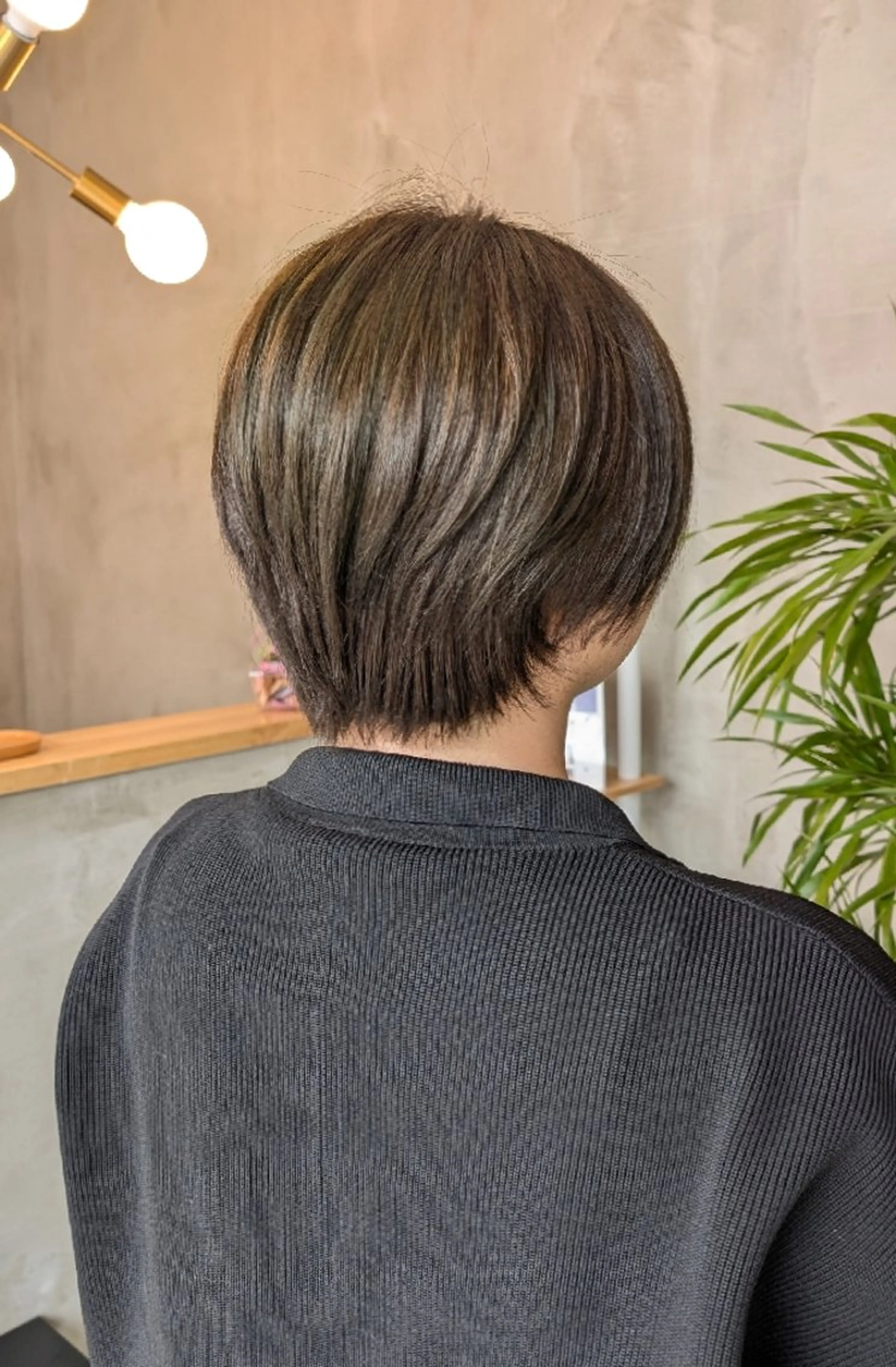 ショート 川崎 智加のヘアスタイル