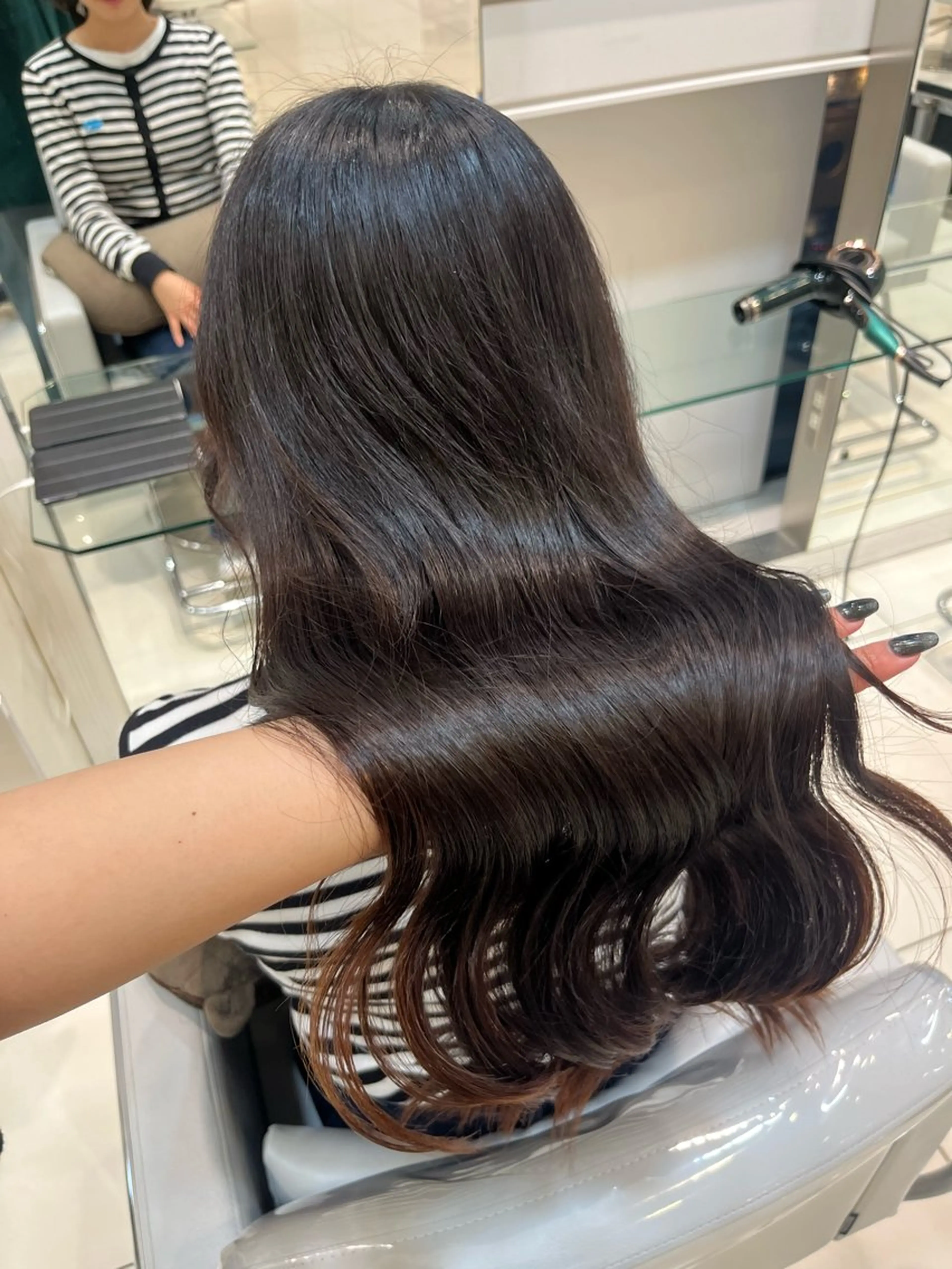 ロング カラー Above /yoshimiのヘアスタイル