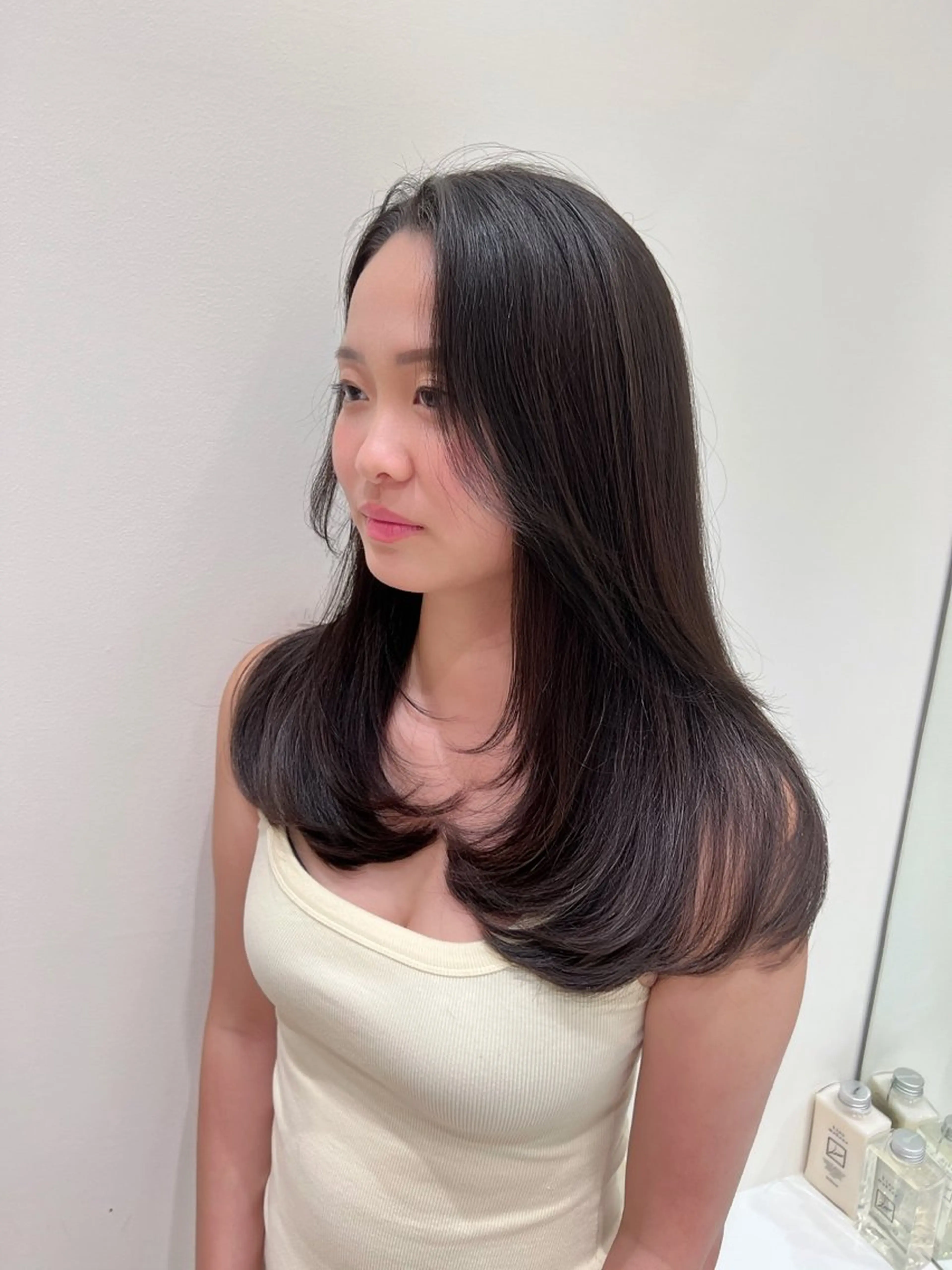 セミロング カラー ヘアアレンジ ブリーチ 透明感カラー ハイトーンカラー ブリーチなしカラー 顔まわりレイヤー 艶カラー/髪質改善 顔まわり/内藤 輝のヘアスタイル