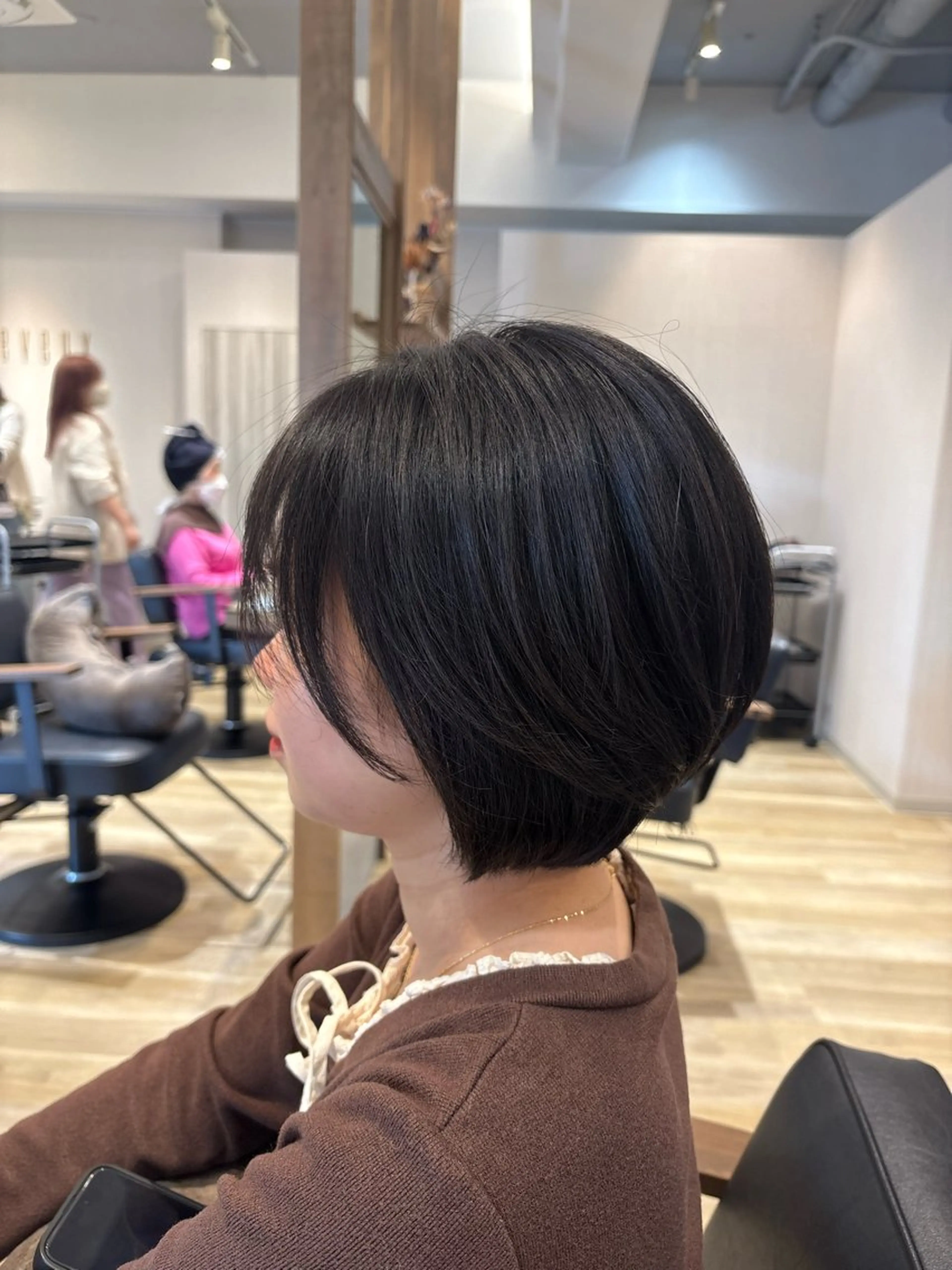 【✨新規限定✨】大人似合わせカット✂︎+白髪染めカラー🤎+本格ヘッドスパ🌿(色もちUPナノバブルシャンプー付き🫧)の写真