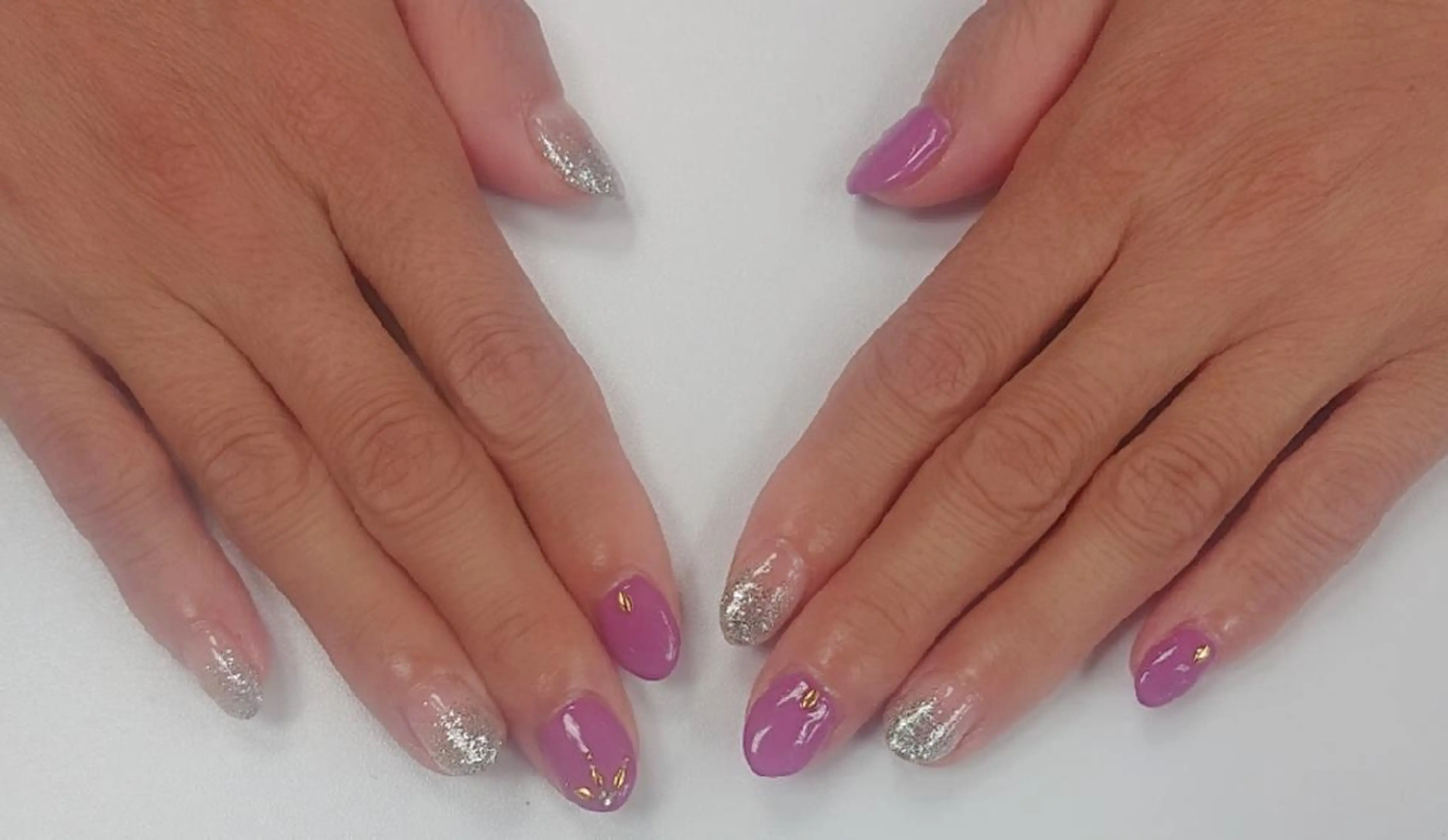 ネイル 🍒当日もOK🍒 𝑳𝑼𝑵𝑨花井のネイルデザイン