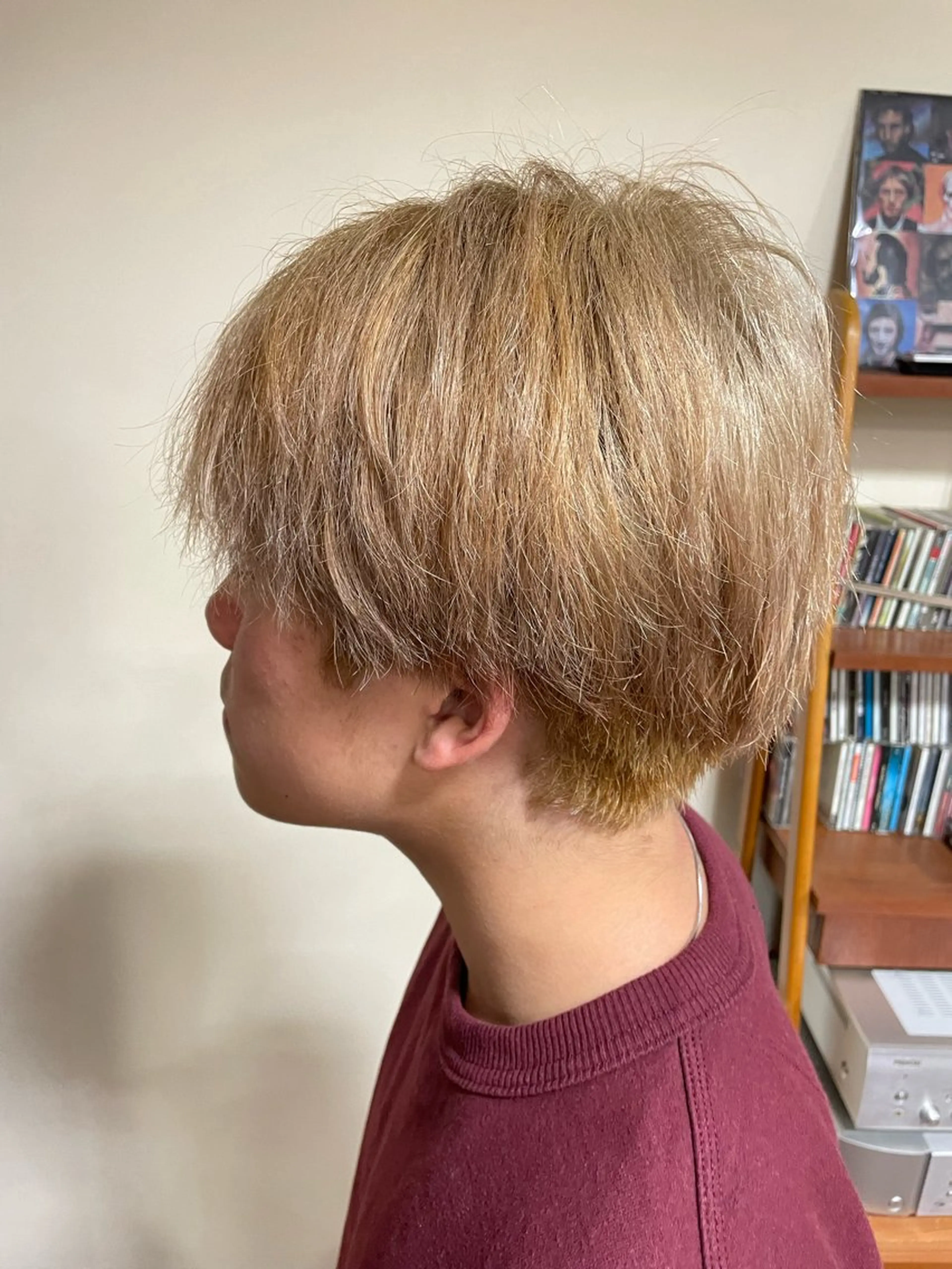 ショート カラー メンズ メンズブリーチ ブリーチ ボブ 浅岡 昭汰のヘアスタイル