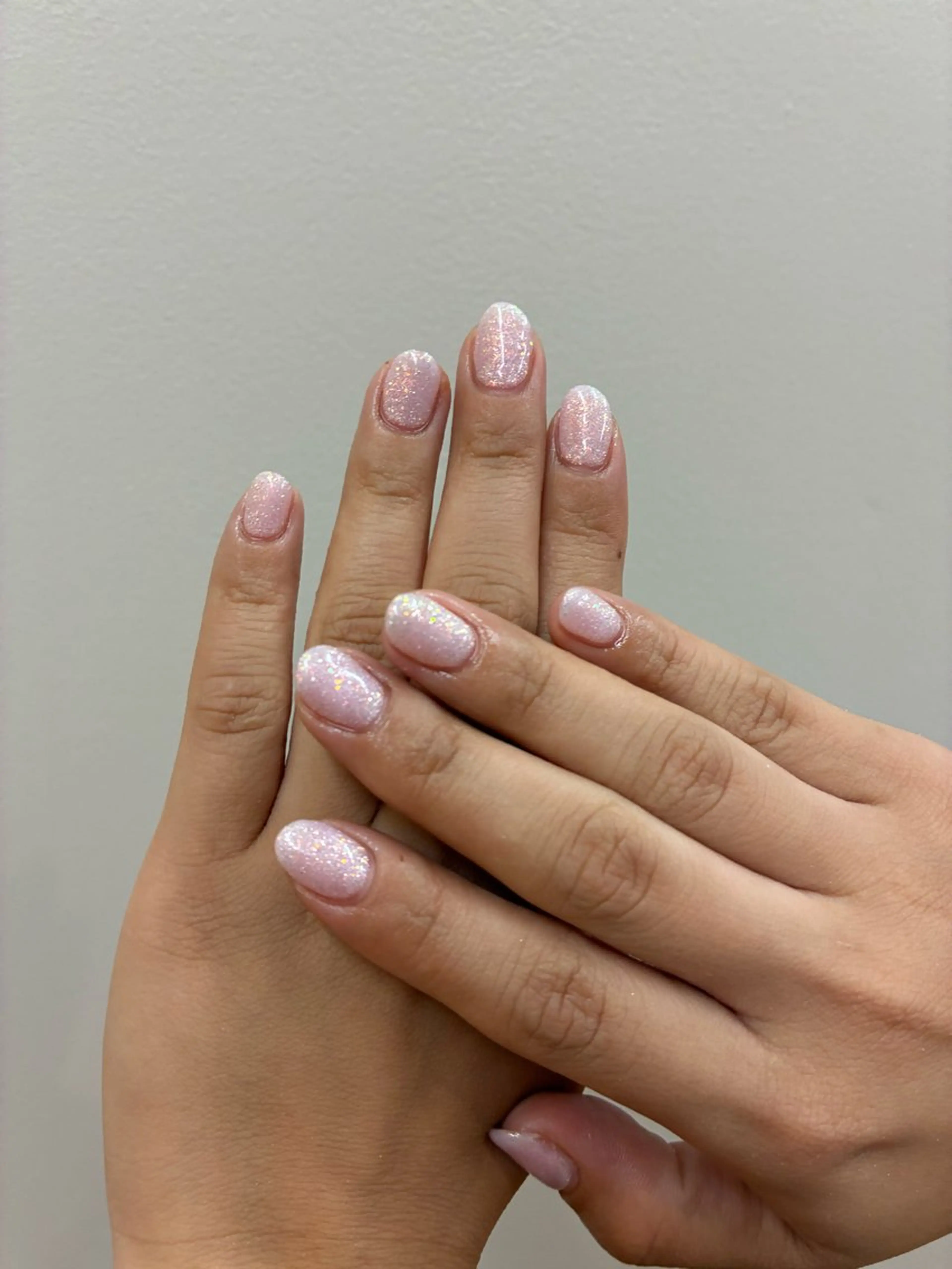 ネイル ラメ(グリッター) ピンク ホワイト DEE nail moeka.Gのネイルデザイン