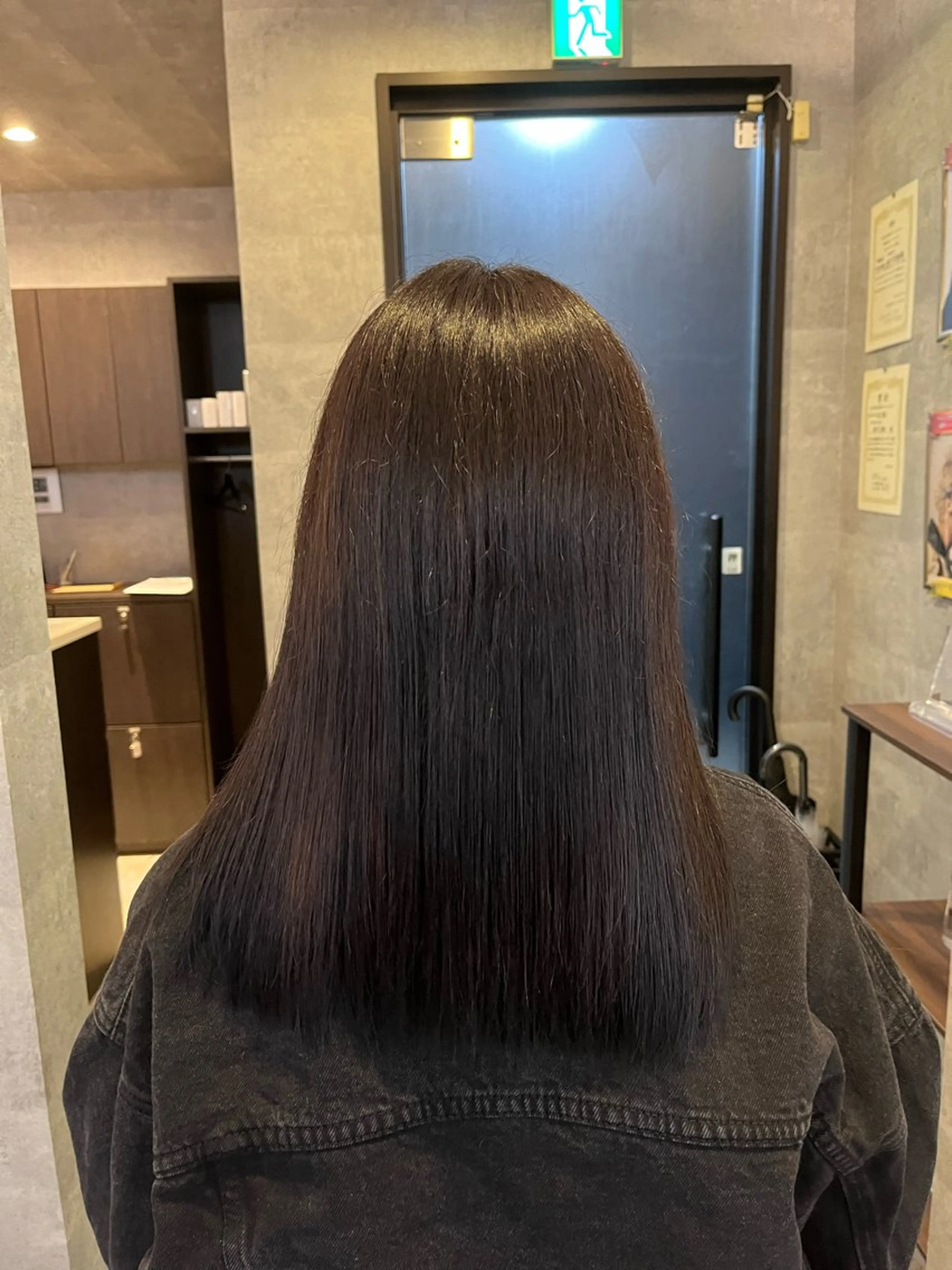 セミロング カラー イロアイヘアー Renのヘアスタイル