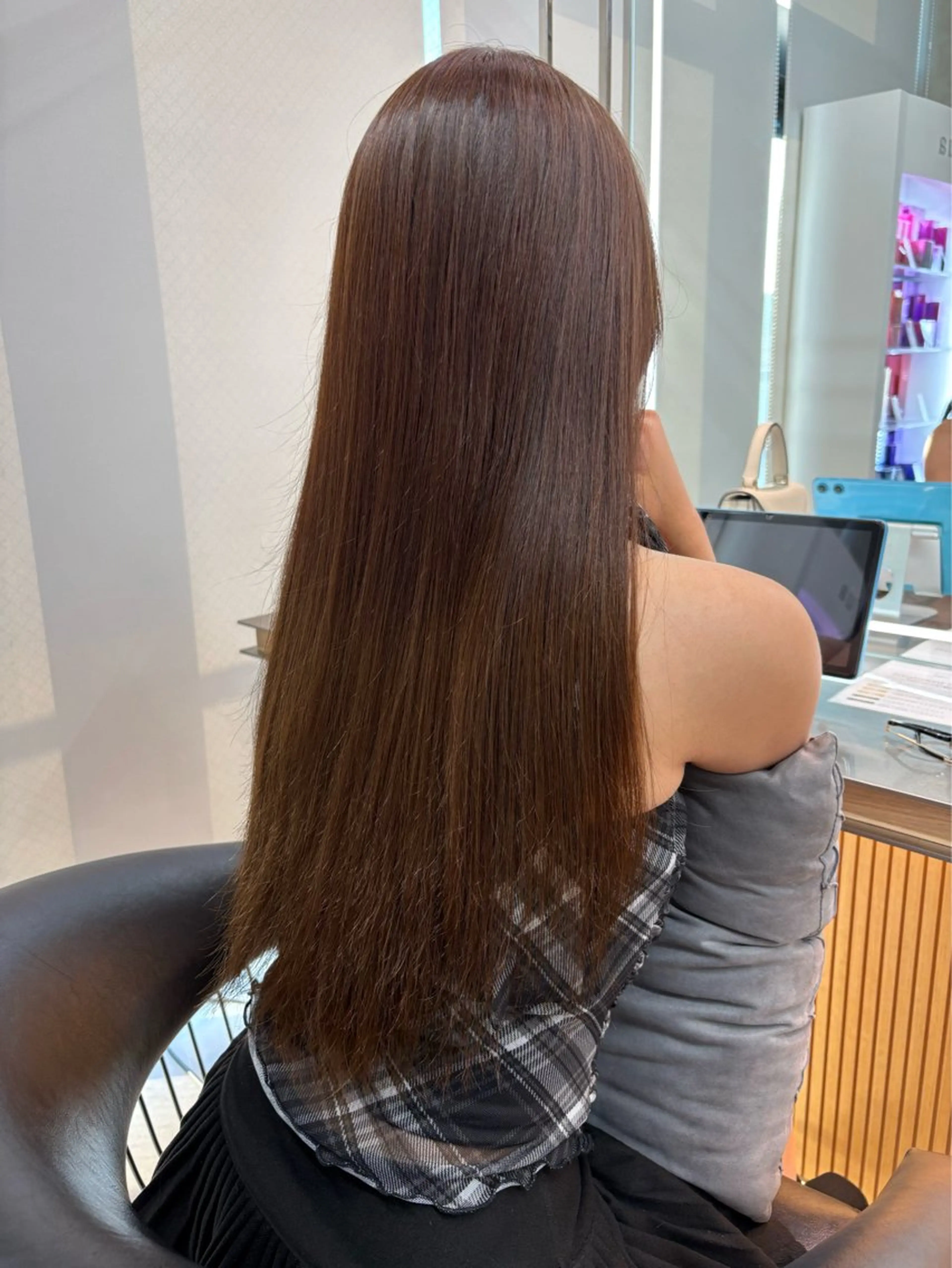 セミロング カラー パーマ ベージュカラー レイヤーカット 縮毛矯正 【博多髪質改善】 吉村　清志のヘアスタイル
