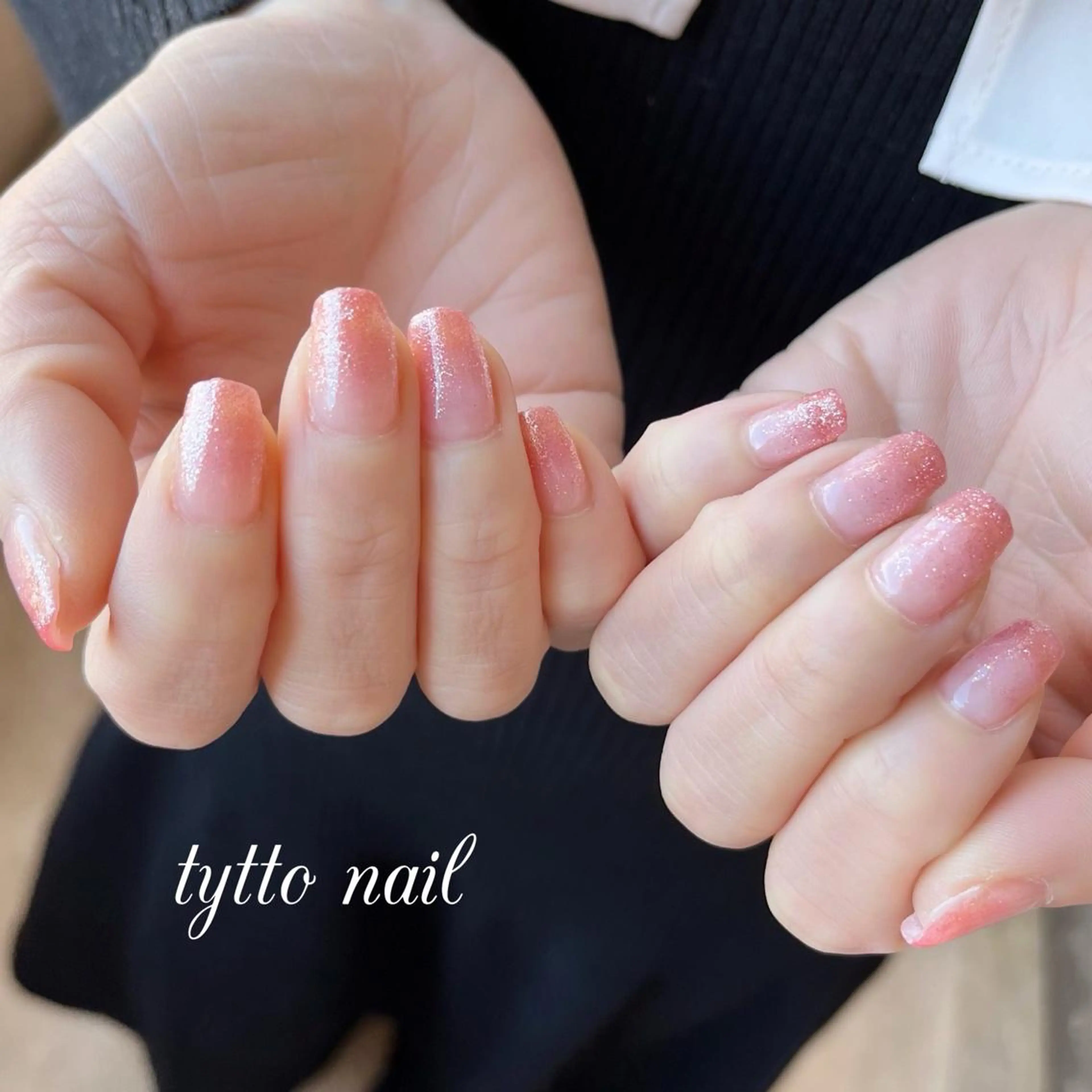ネイル グラデーション キラキラネイル ラメ(グリッター) ラメグラデーション オフィスネイル ハンドネイル tytto nail ❤︎‪‪eri‪‪のネイルデザイン