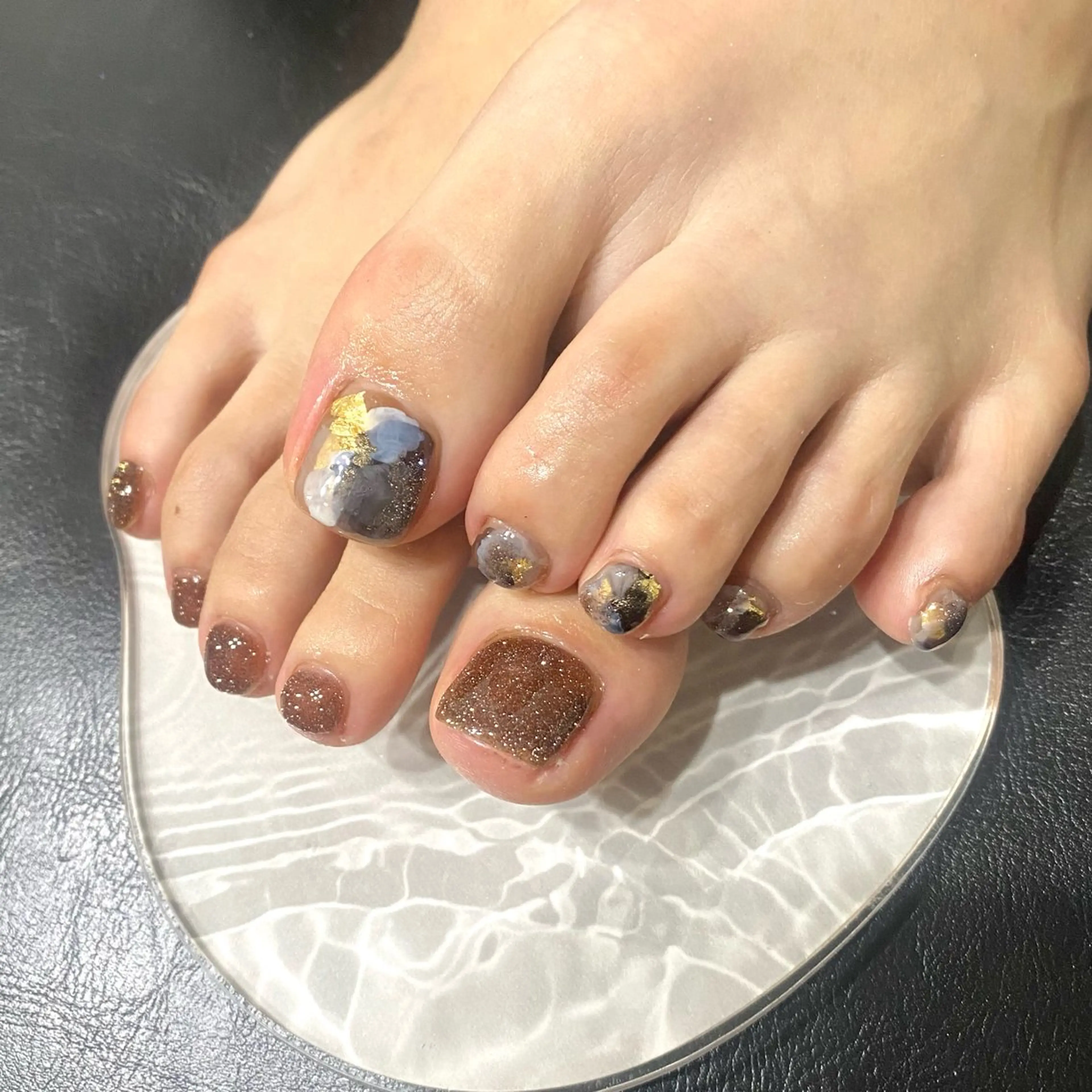 ネイル アートネイル ブラウン フラッシュネイル フットネイル ジェルネイル フットネイル ★Rinail... .のネイルデザイン