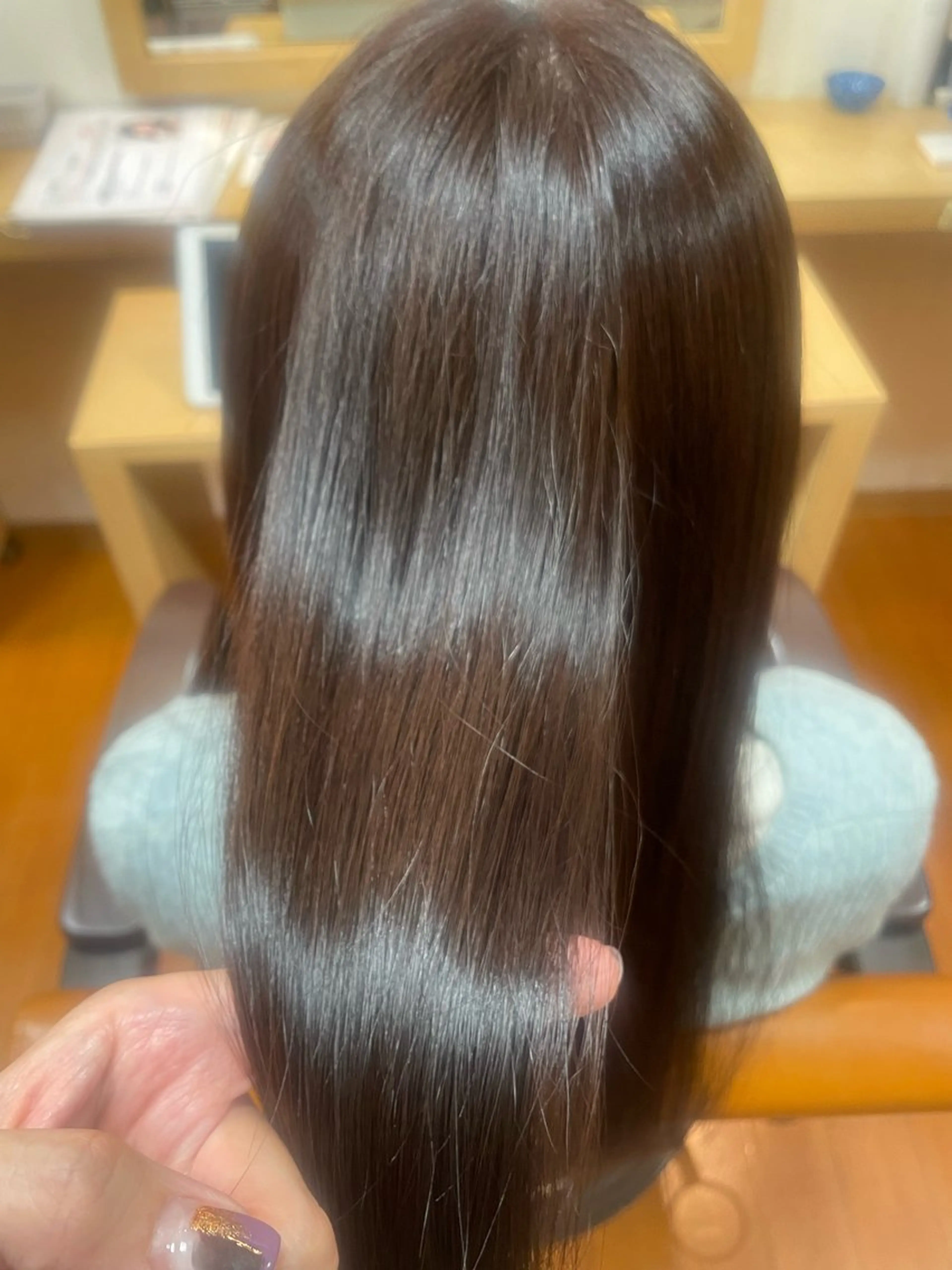 ロング カラー ブラウンカラー ピンクカラー ピンクブラウン 髪質改善 小島 愛のヘアスタイル