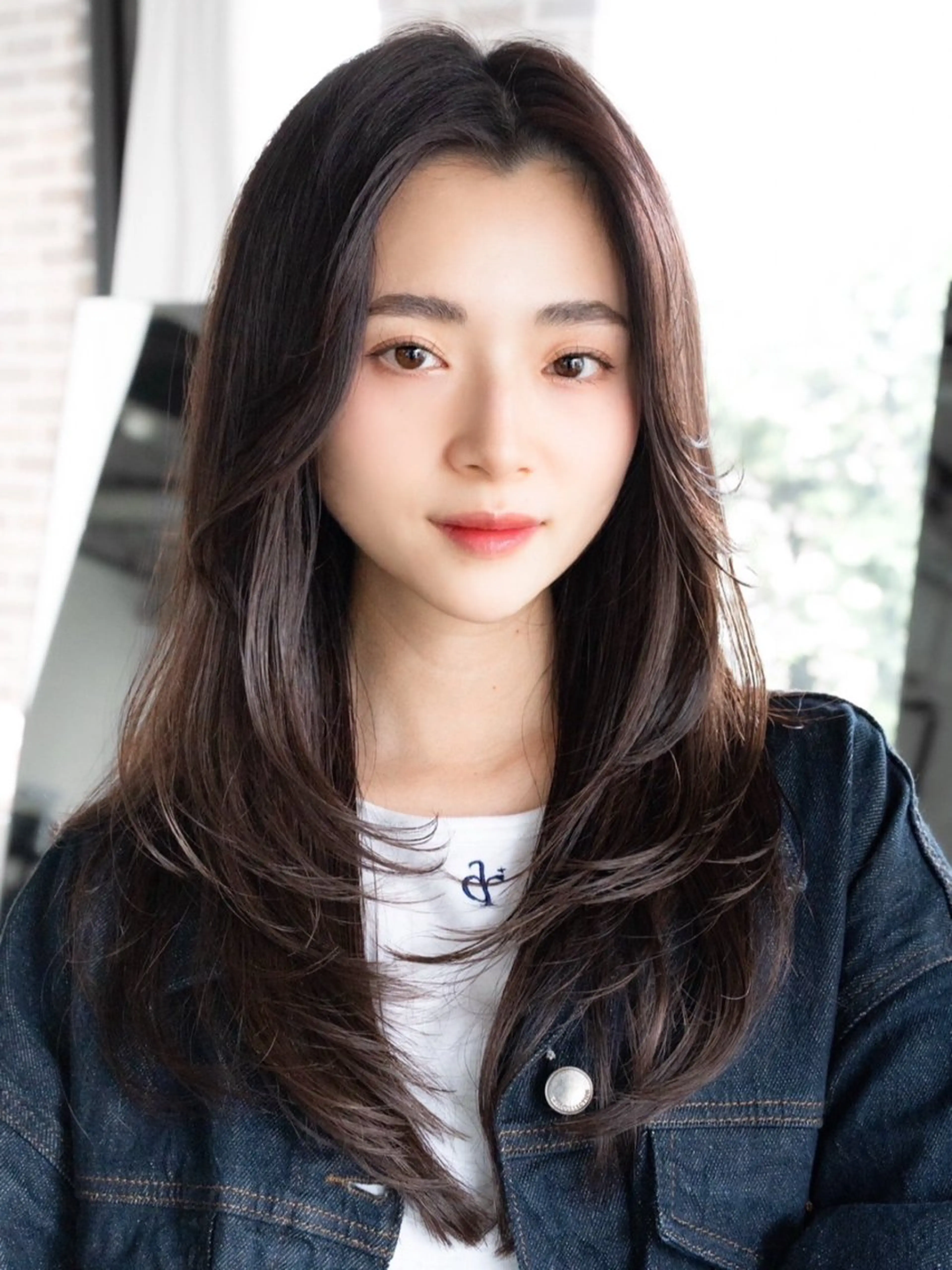 ロング カラー 顔周りカット レイヤーカット トリートメント カット ヘアカラー トリートメント まとまるレイヤー カット/透明感カラーのヘアスタイル