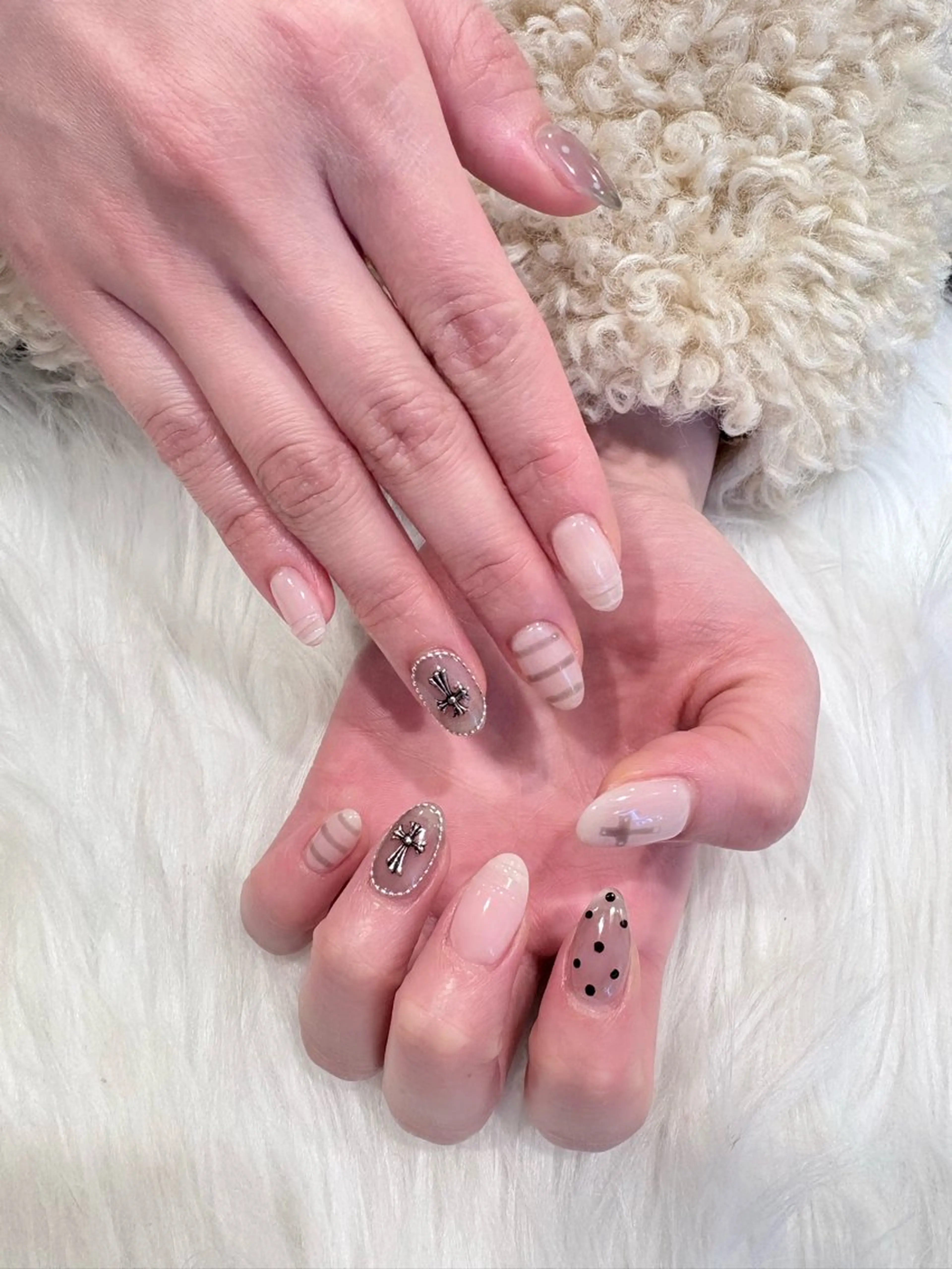 ネイル ハンドネイル Nobody_ Minのネイルデザイン