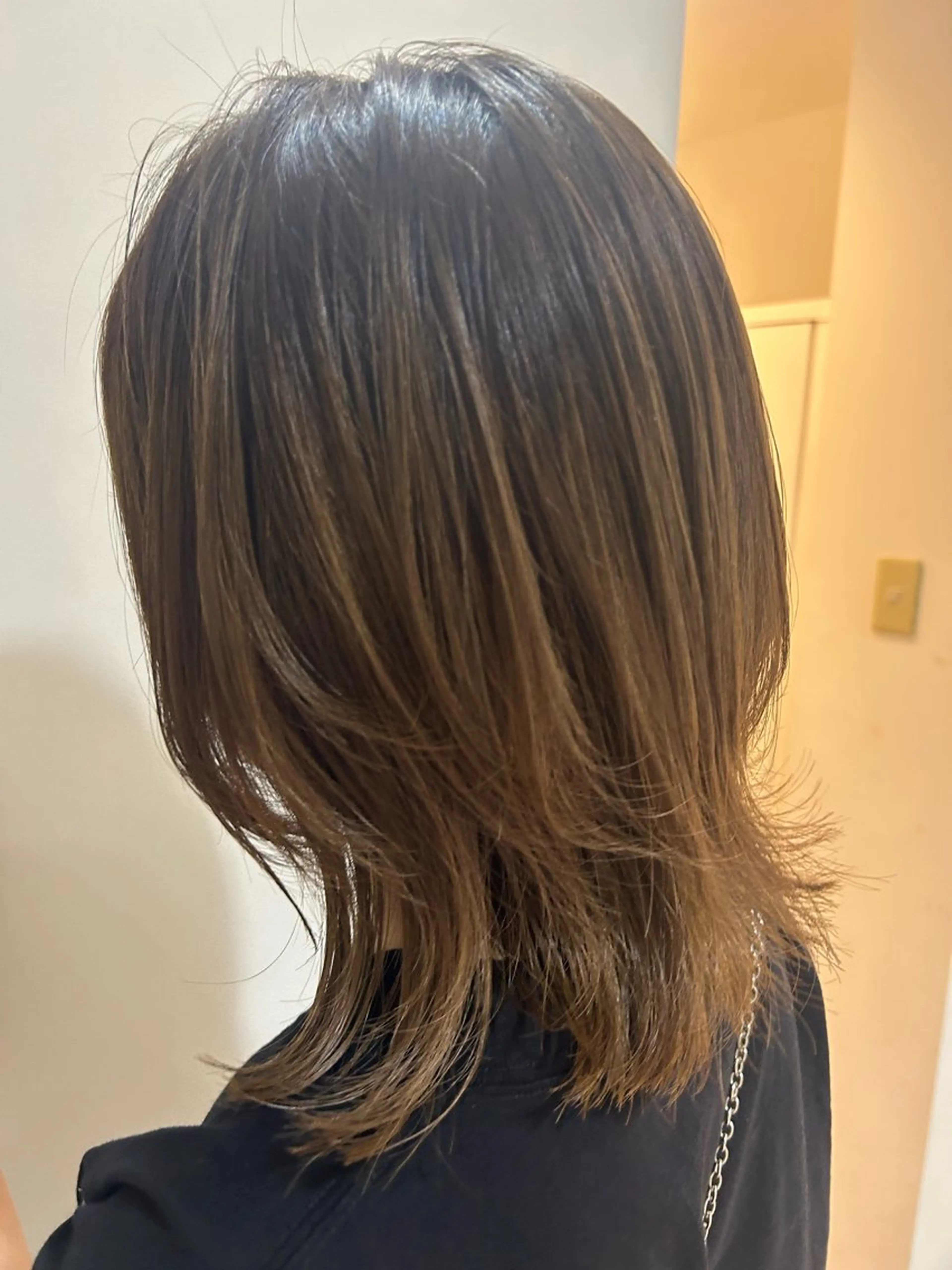 ミディアム レイヤーカット ササキ カノンのヘアスタイル