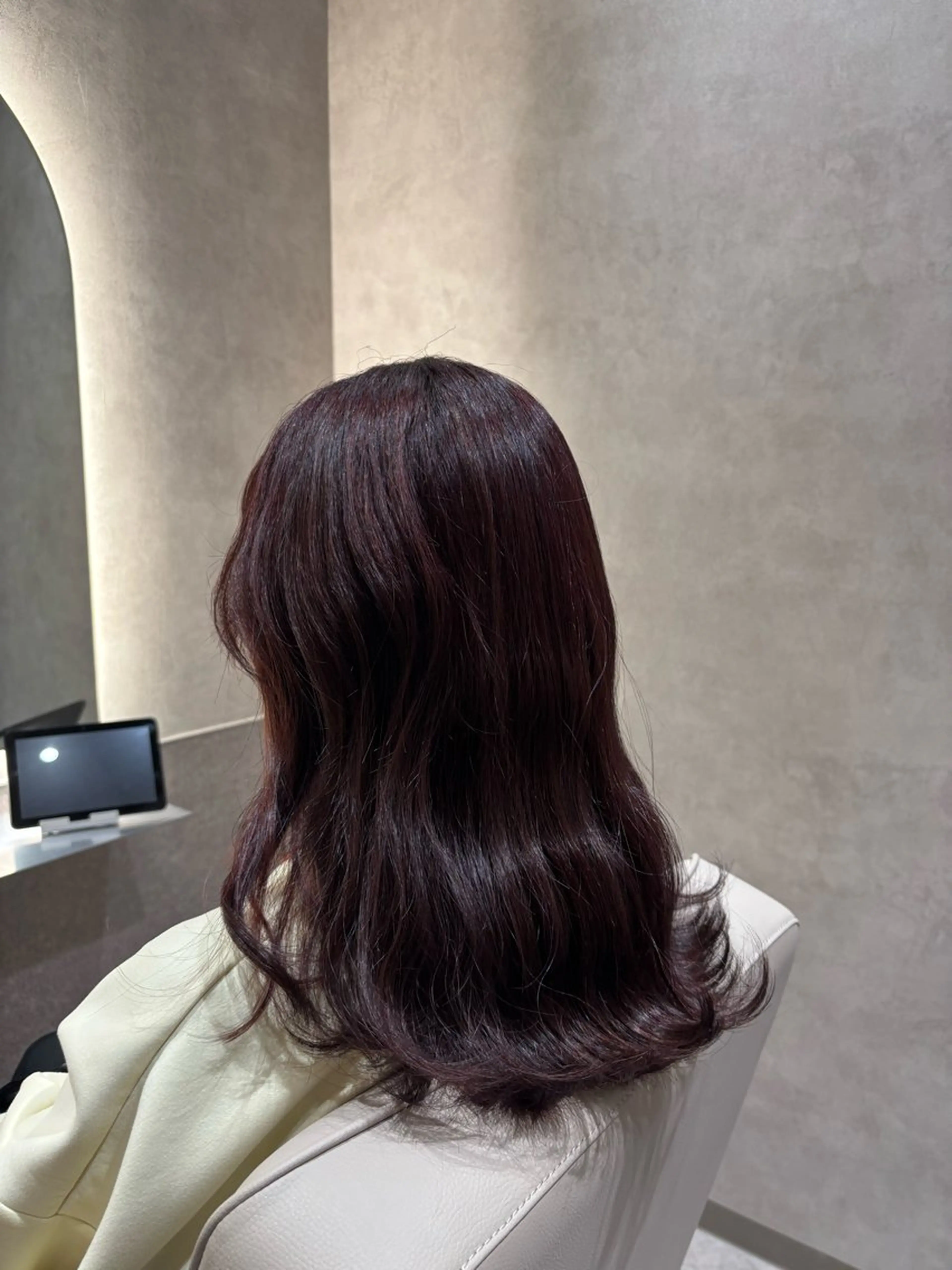 セミロング カラー 大西 美羽のヘアスタイル