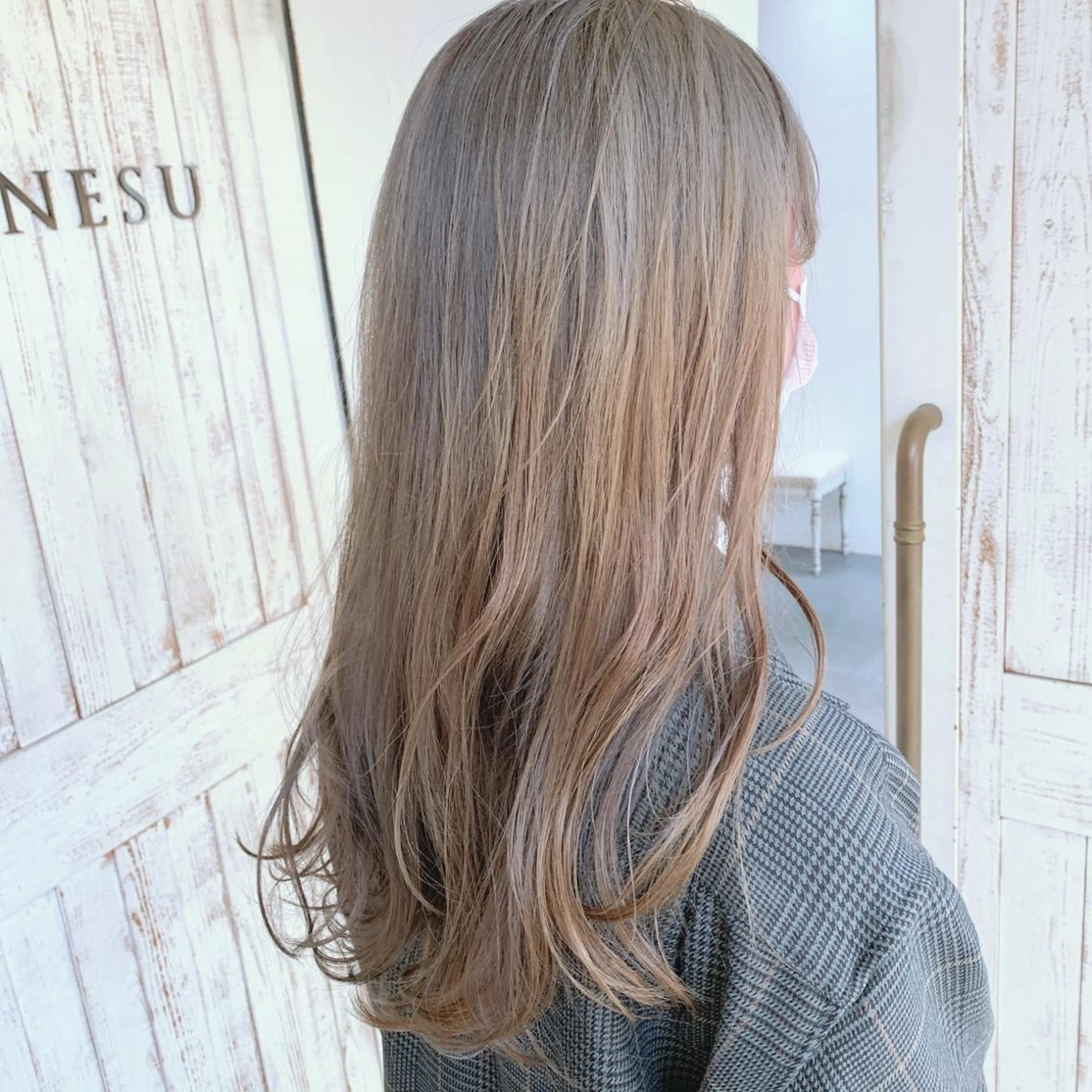 ロング カラー ヘアアレンジ ベージュカラー ダブルカラー ミルクティーベージュ JYUNESU表参道所属・似合わせhair🔸 アサダ　タカコ🔸のヘアスタイル