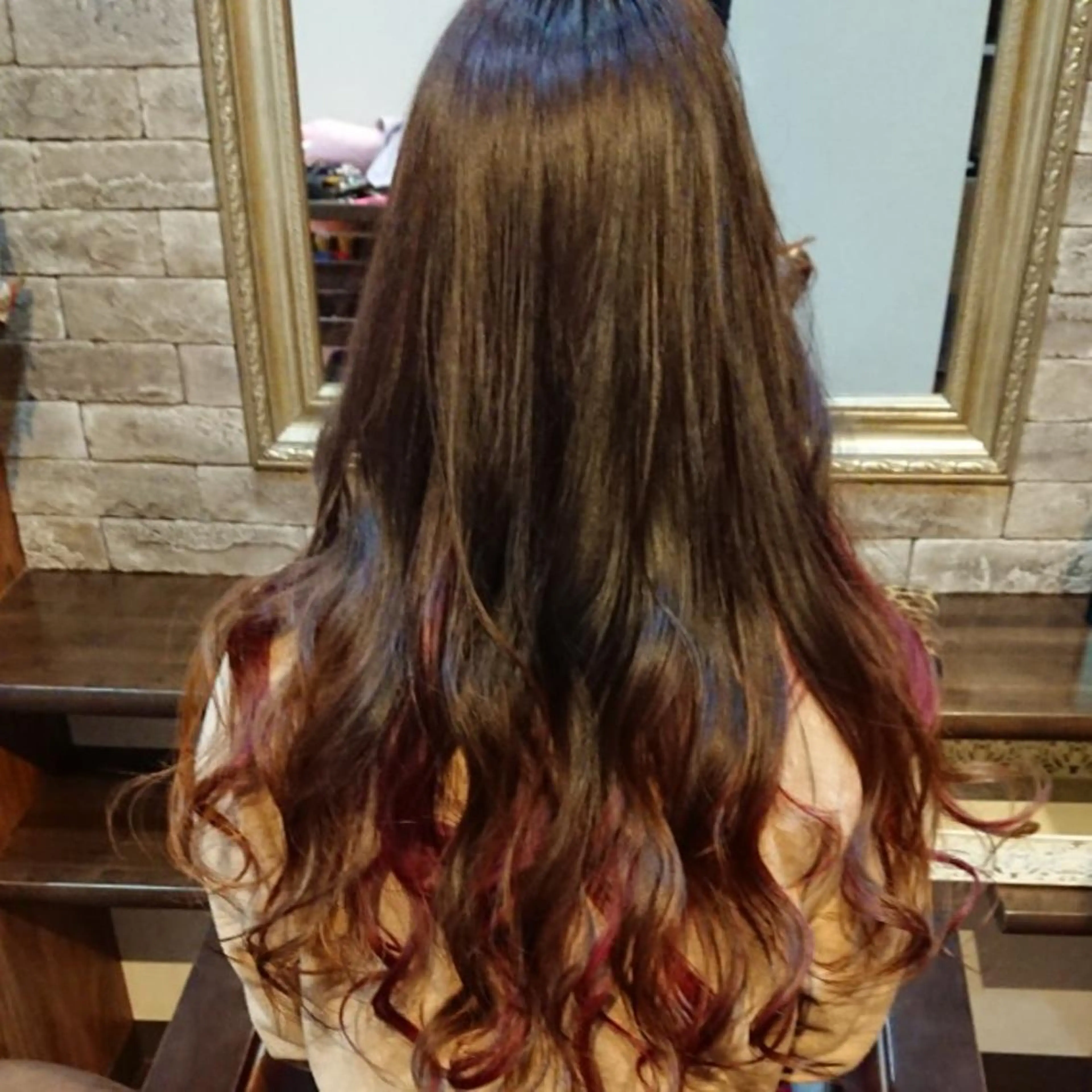 ロング カラー ヘアカラー トリートメント 美髪 カラーリストのヘアスタイル