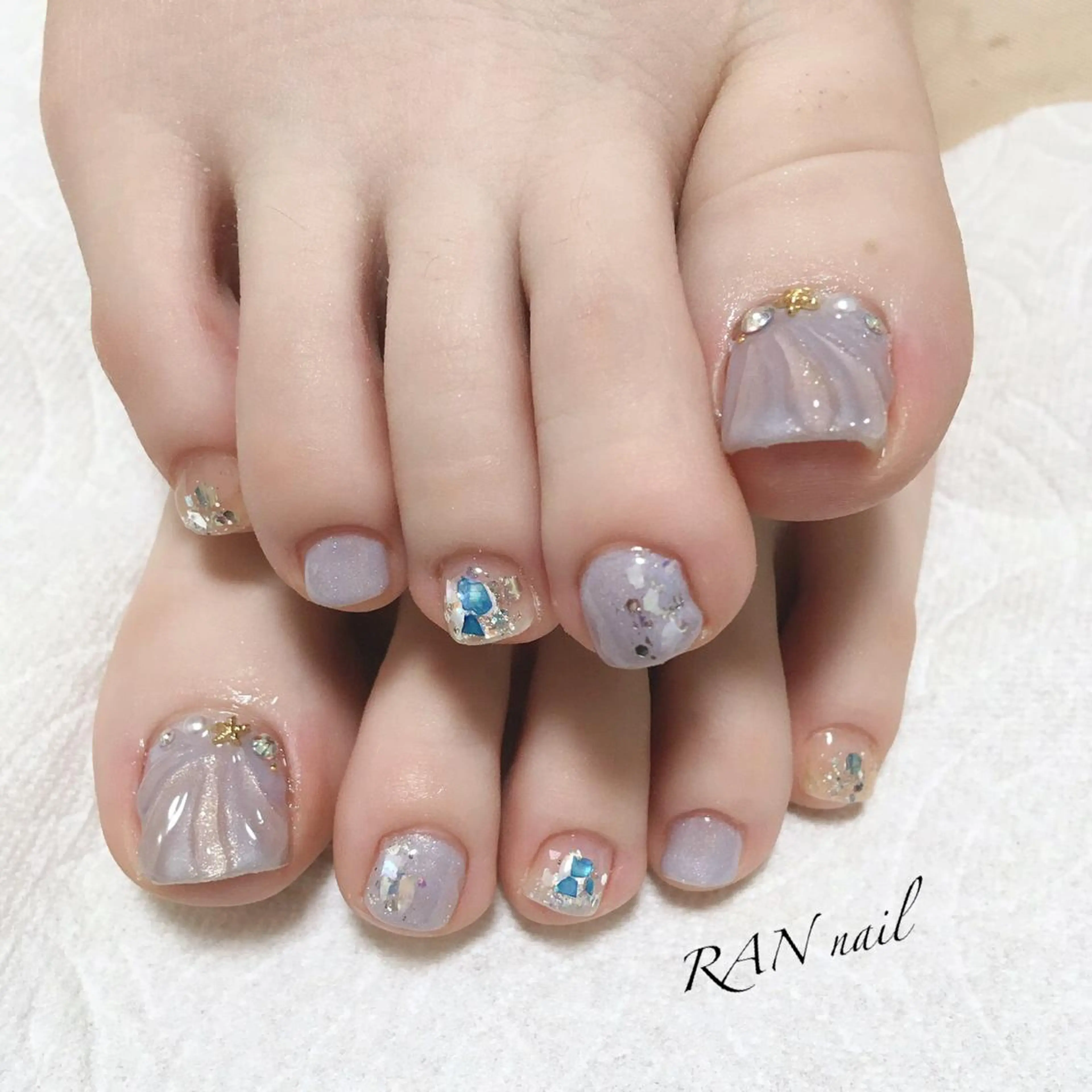 ネイル フットネイル キラキラネイル ラメ(グリッター) ハンドネイル フットネイル RAN nailのネイルデザイン