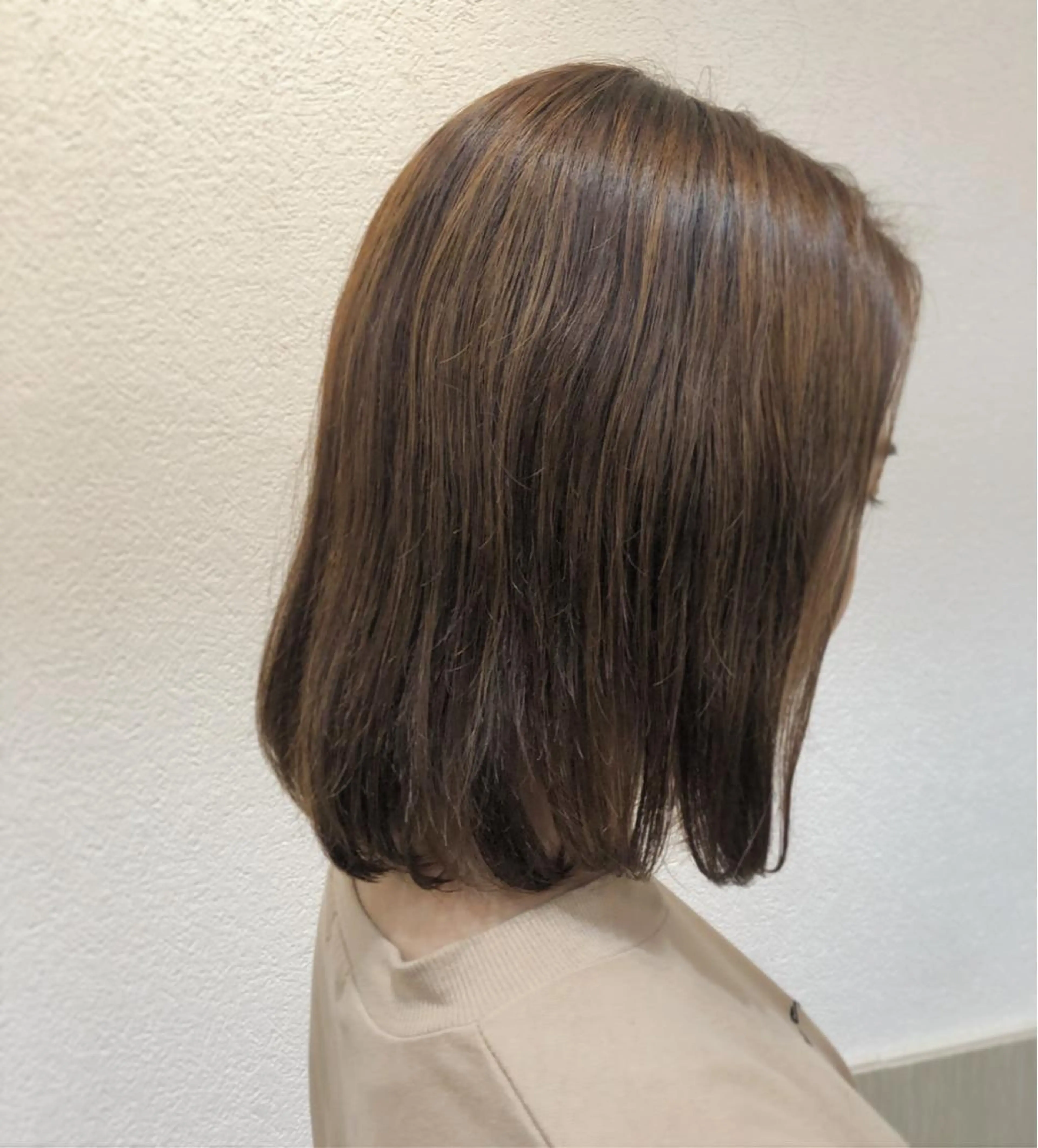 ミディアム カラー パーマ 谷口ゆめ/縮毛矯正/ 大人女子/眉ワックスのヘアスタイル