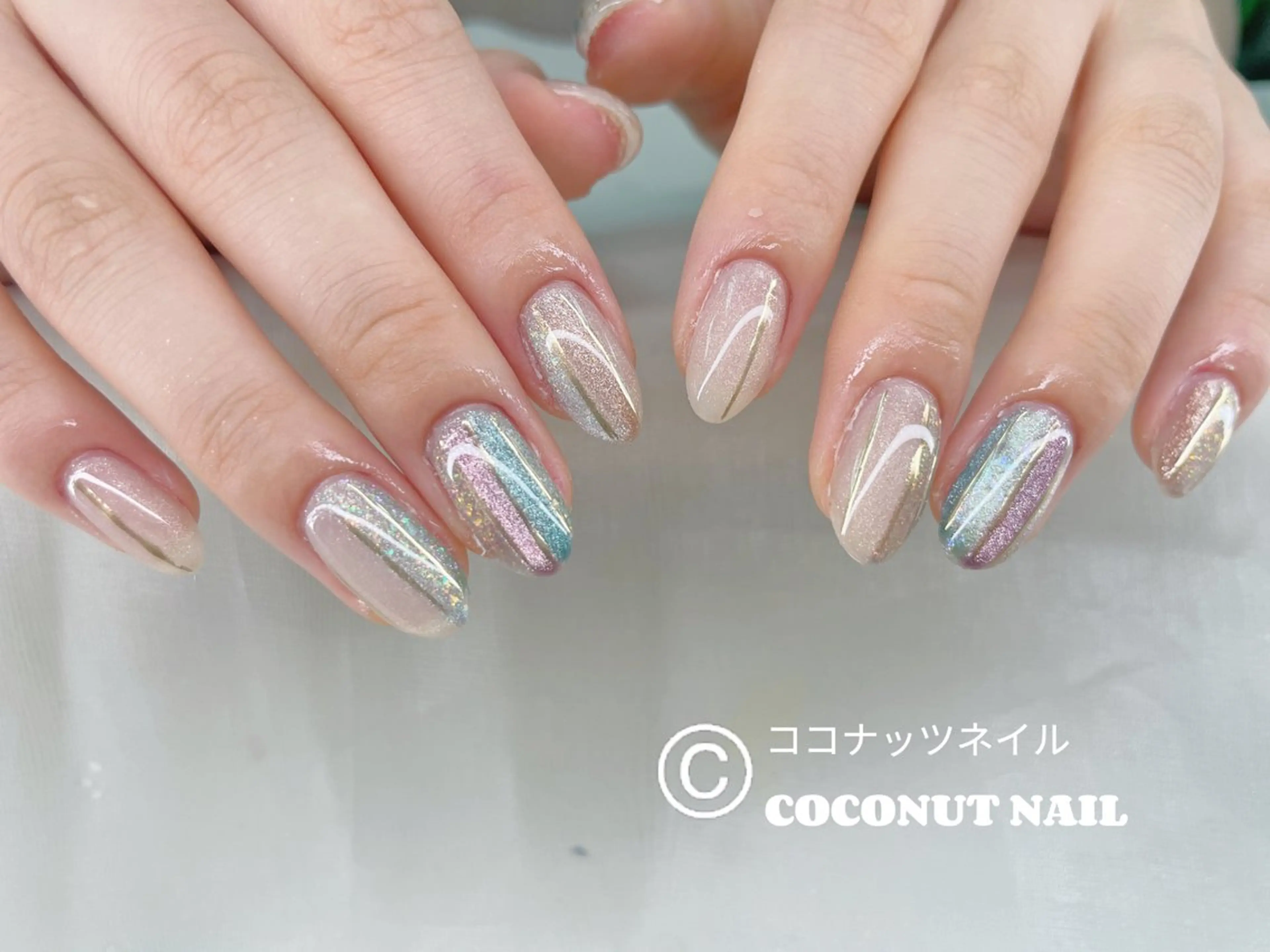 ネイル べっ甲ネイル フレンチネイル キラキラネイル マグネットネイル 大理石ネイル(マーブル) ハンドネイル 神田 ココナッツのネイルデザイン