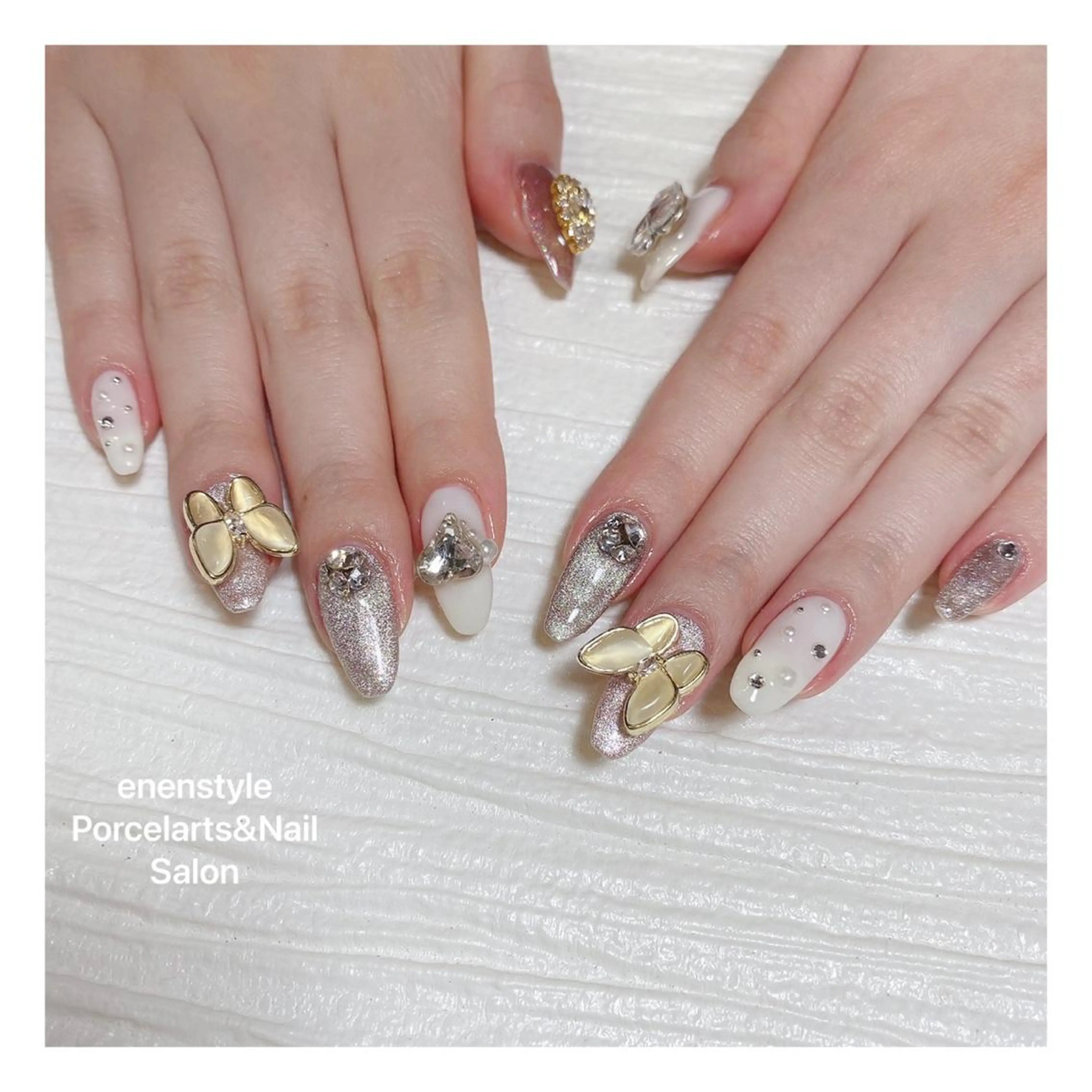 ミディアム ネイル 👑enen style👑のネイルデザイン