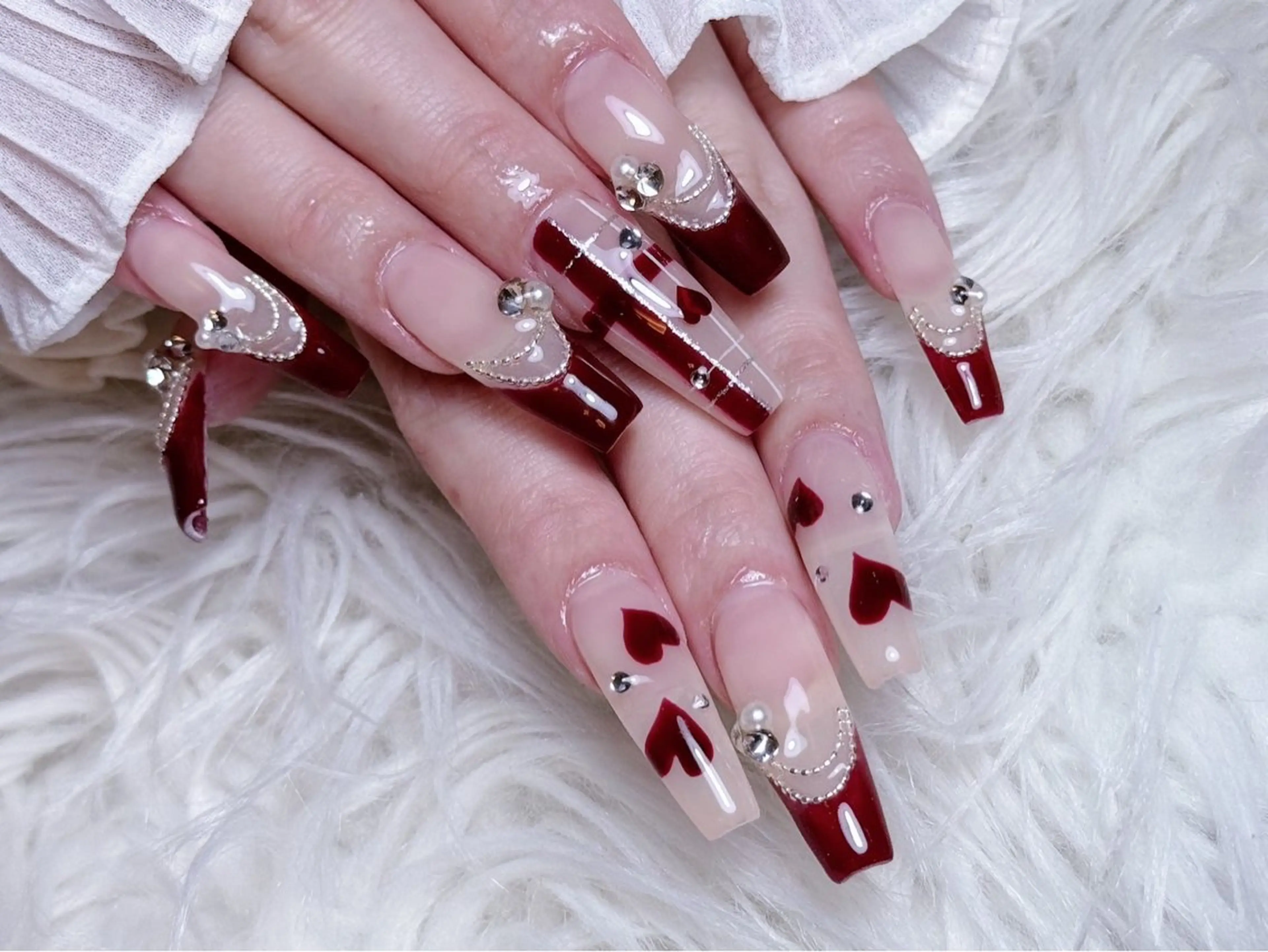 ネイル チークネイル 長さ出し フラワーネイル フレンチネイル ガーリー ハンドネイル NEW NAIL 池袋のネイルデザイン