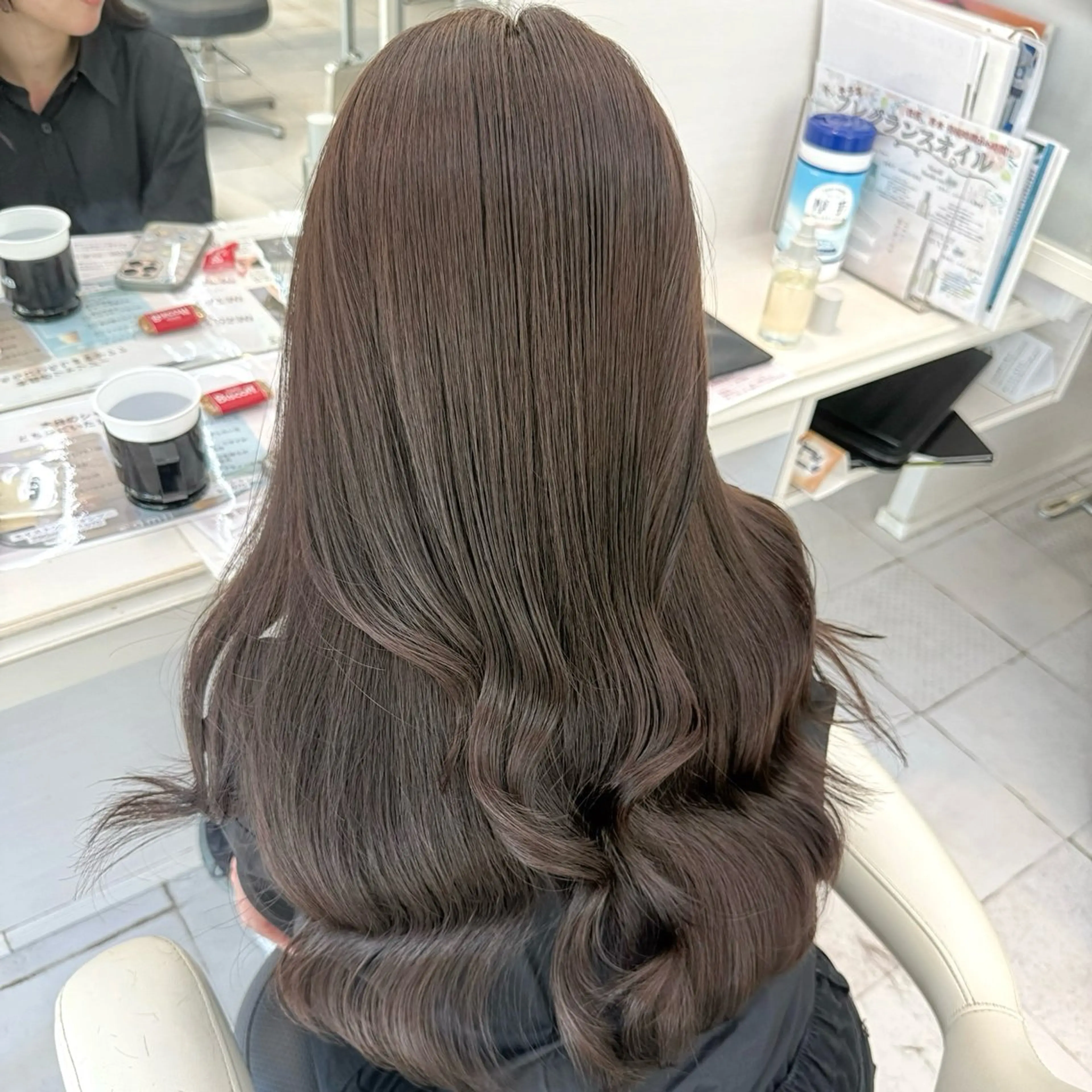 ロング カラー カット ヘアカラー トリートメント すずき なつき🌙のヘアスタイル