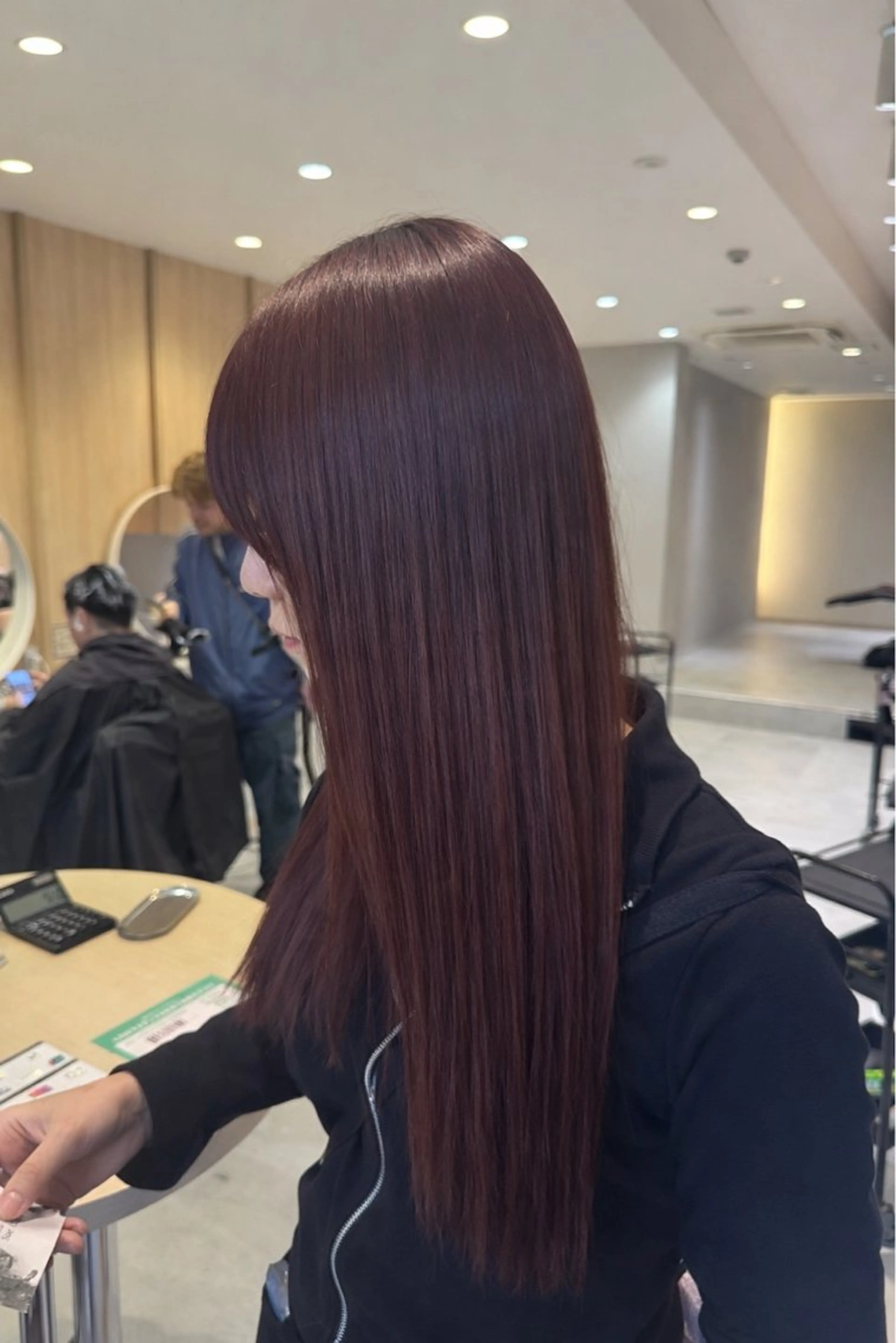 ロング カット ヘアカラー トリートメント 𝘀𝗮𝗲 ⑅*/ 艶髪/ショートボブのヘアスタイル