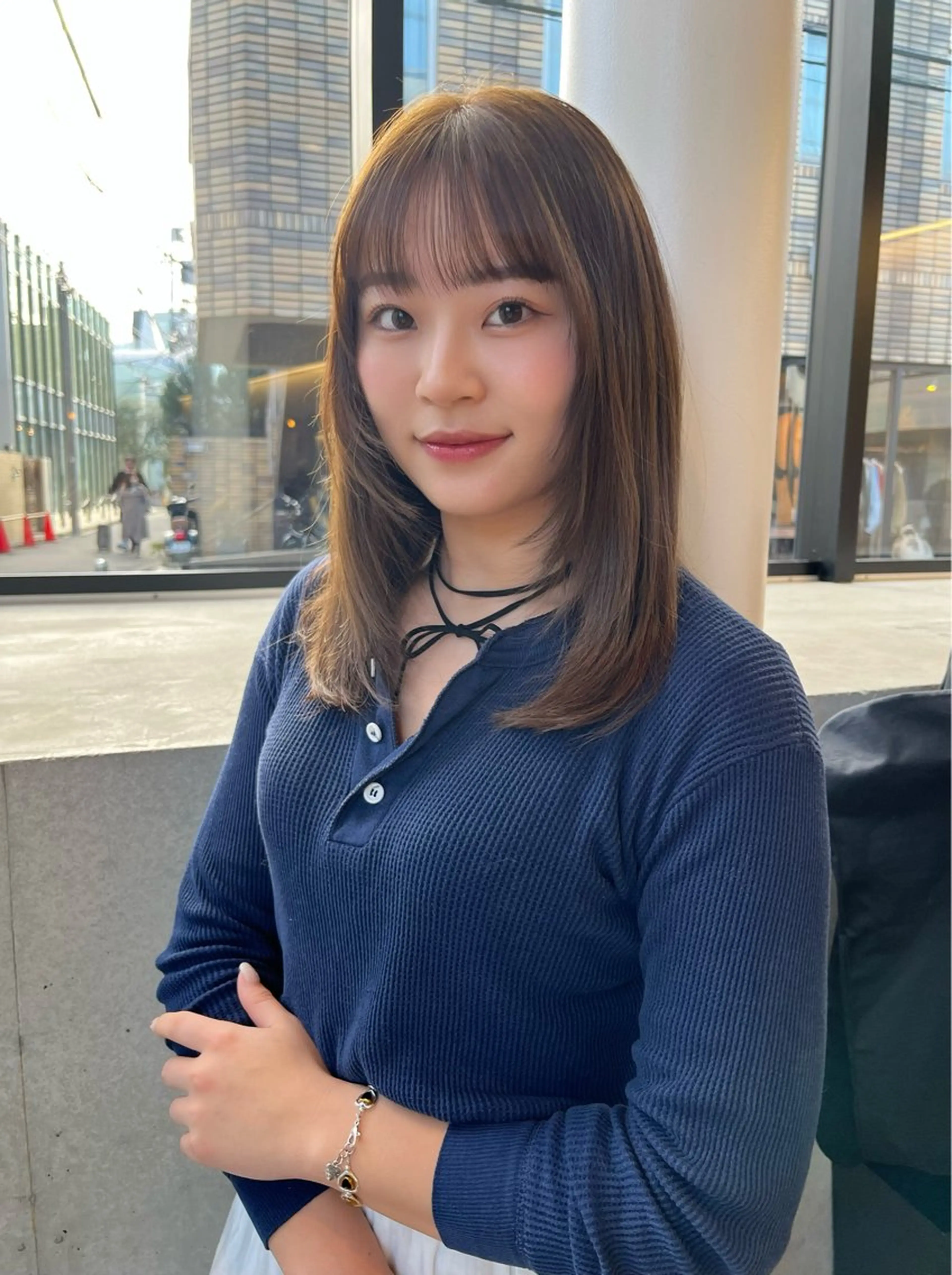 セミロング レイヤーカット/ 酸性ストレート梅田のヘアスタイル