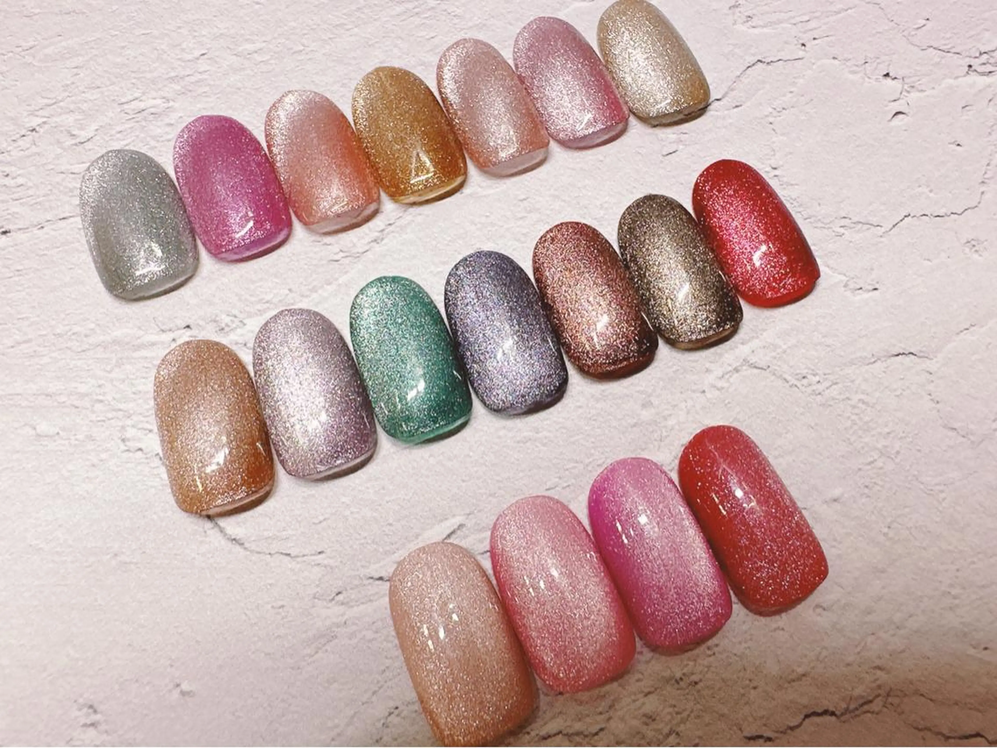 ネイル マグネットネイル ハンドネイル nailist SATO【銀座】のネイルデザイン