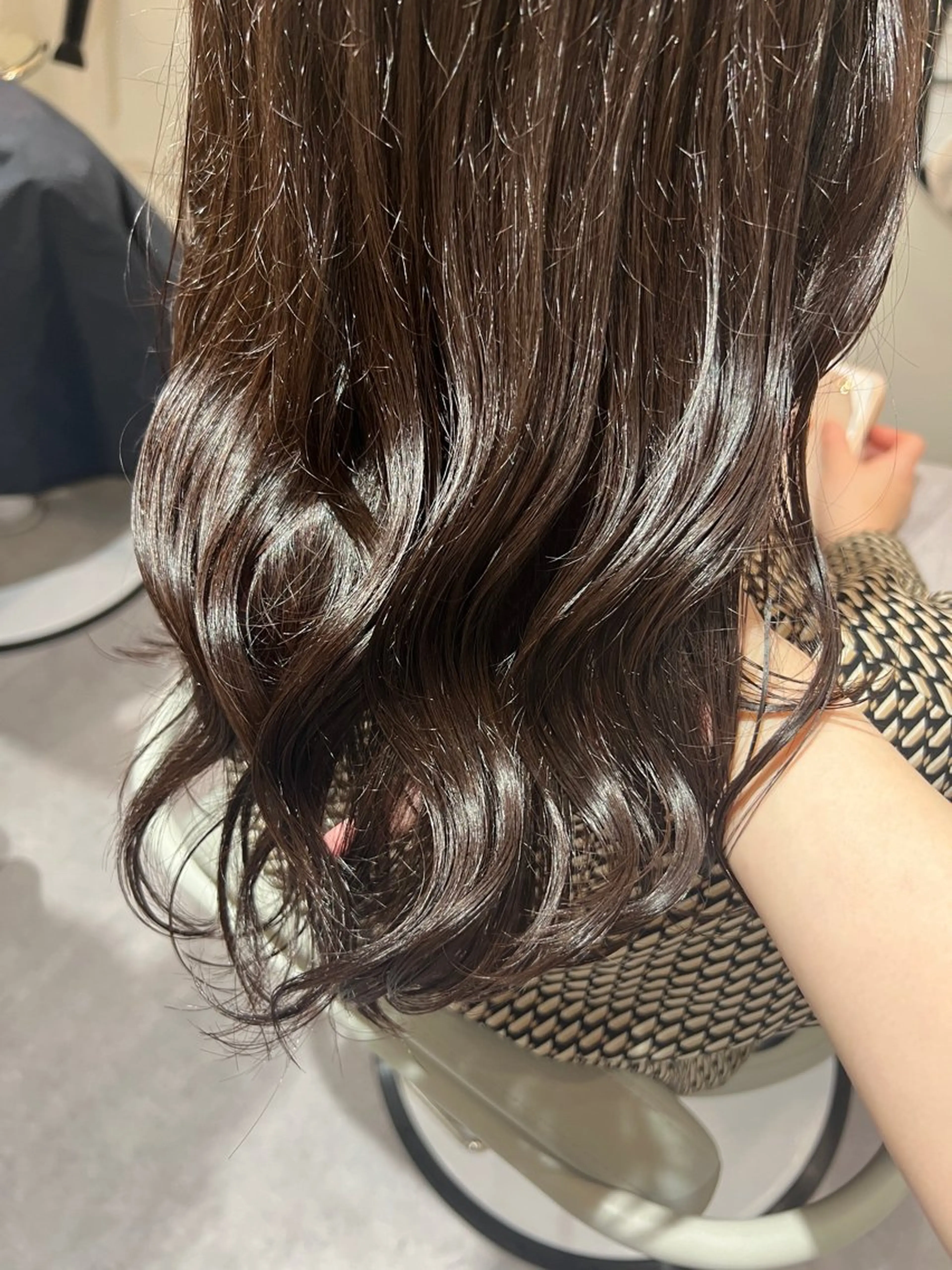 ミディアム ヘアカラー トリートメント 美髪✨艶髪✨髪質改善 カラー特化🌙鈴屋和のヘアスタイル