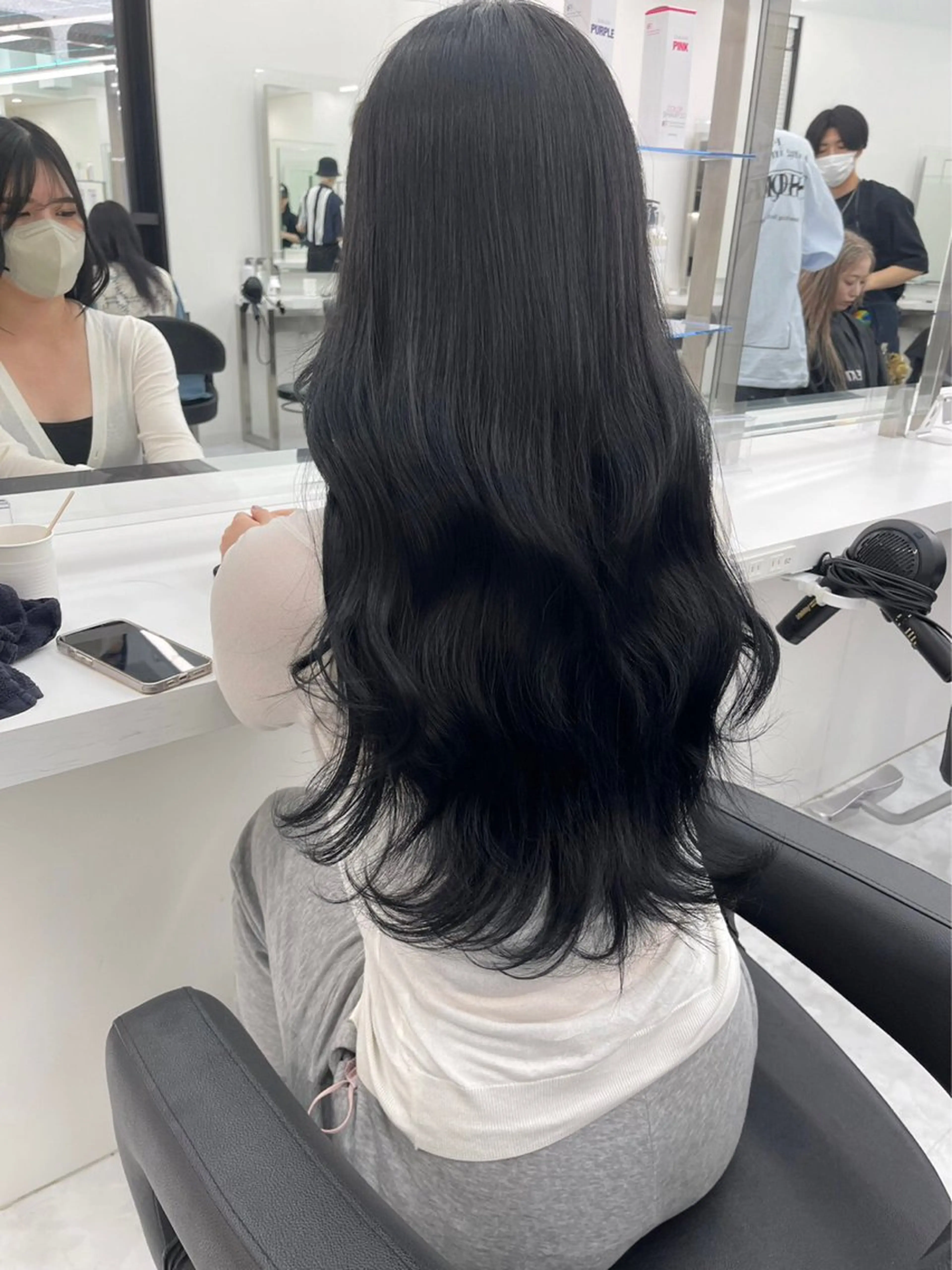 セミロング カラー ヘアアレンジ 🤍THEATER 【公式】札幌🤍🍬のヘアスタイル