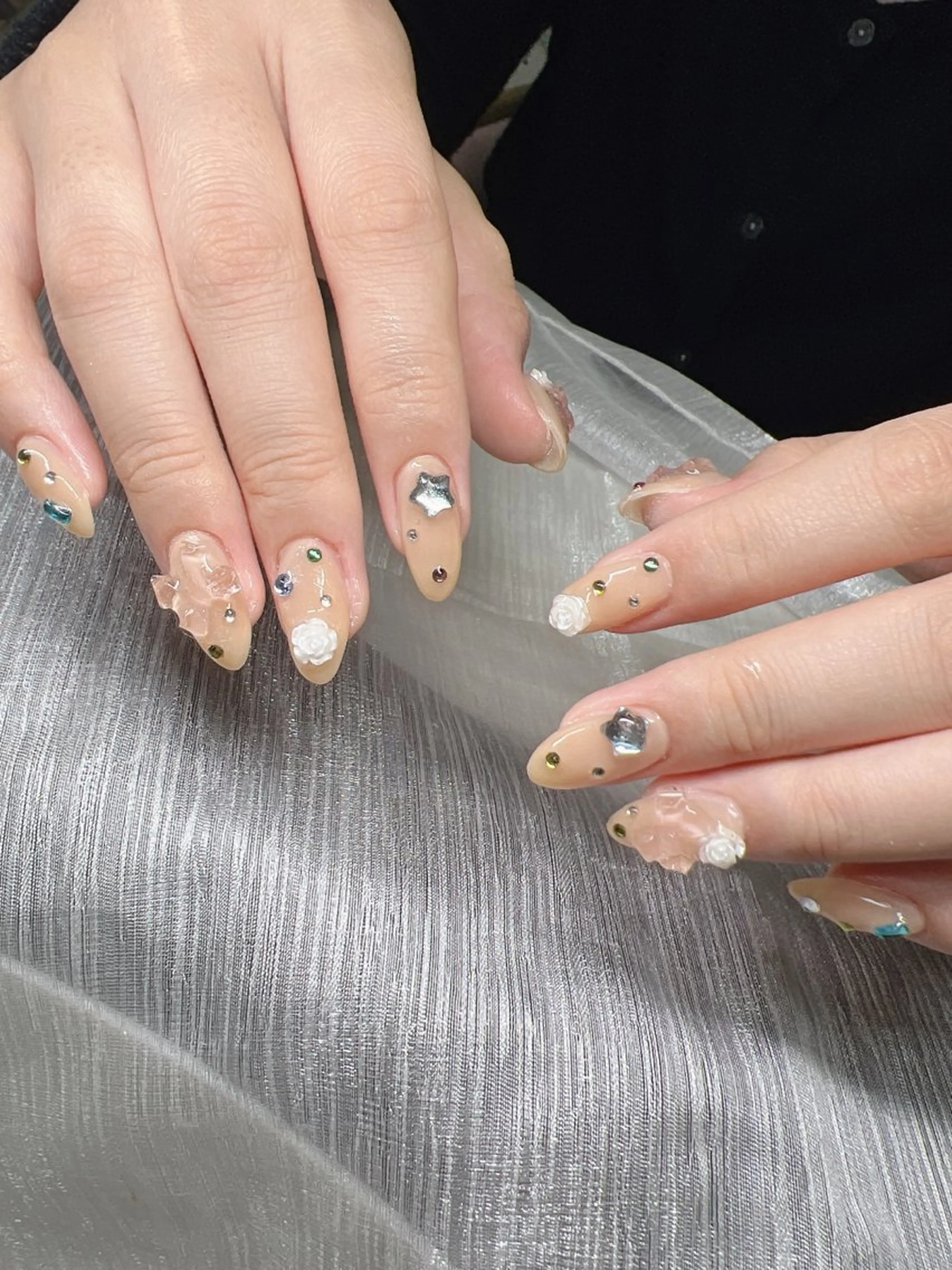 ネイル ハンドネイル Lee Nailsのネイルデザイン