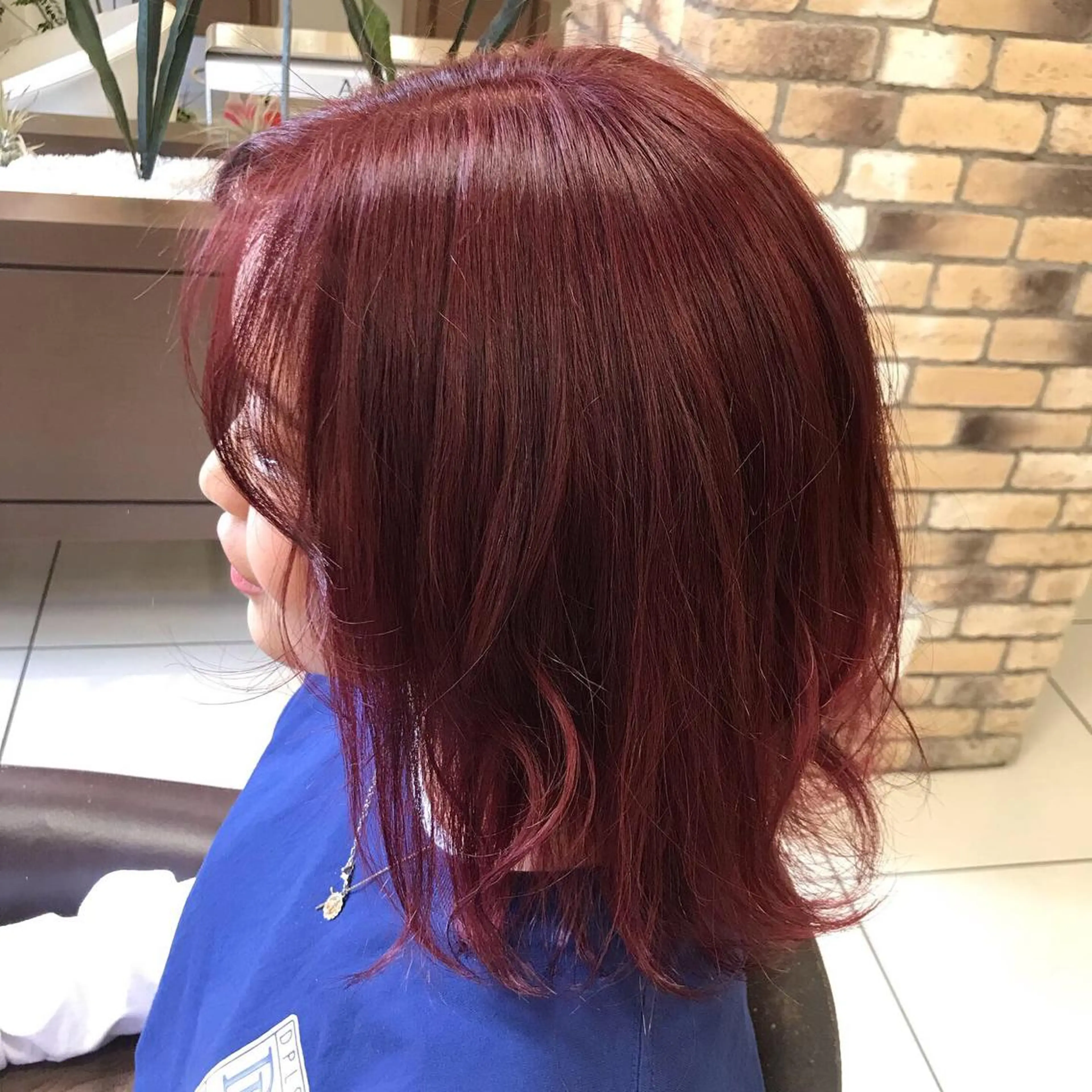 ミディアム カラー シールエクステ✨️韓 国羽エクステ🪽和希のヘアスタイル