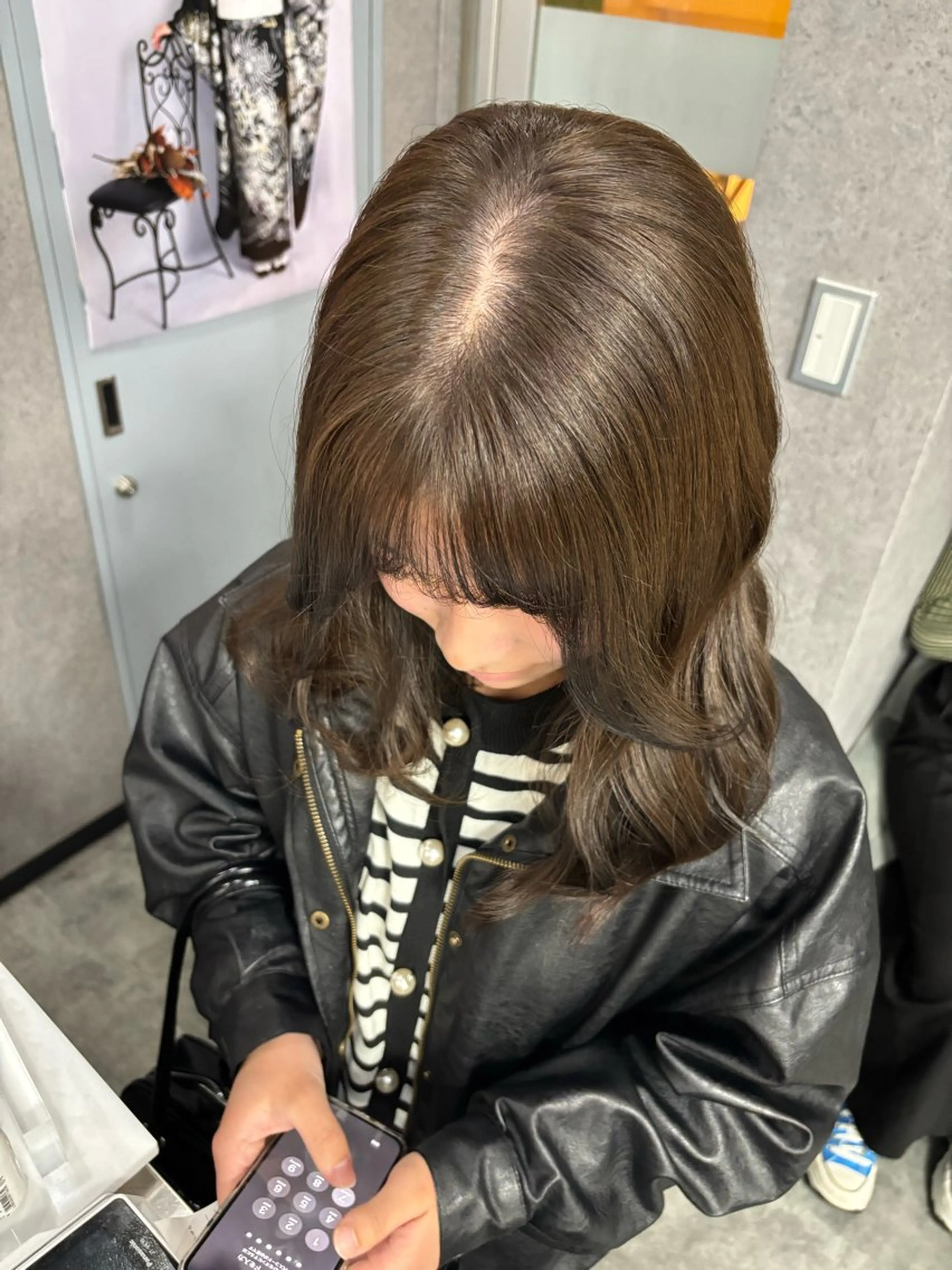 ミディアム カラー ブリーチ 透明感カラー ダブルカラー グレージュ ブリーチなしカラー ヘアカラー トリートメント 森岡 紗羽のヘアスタイル