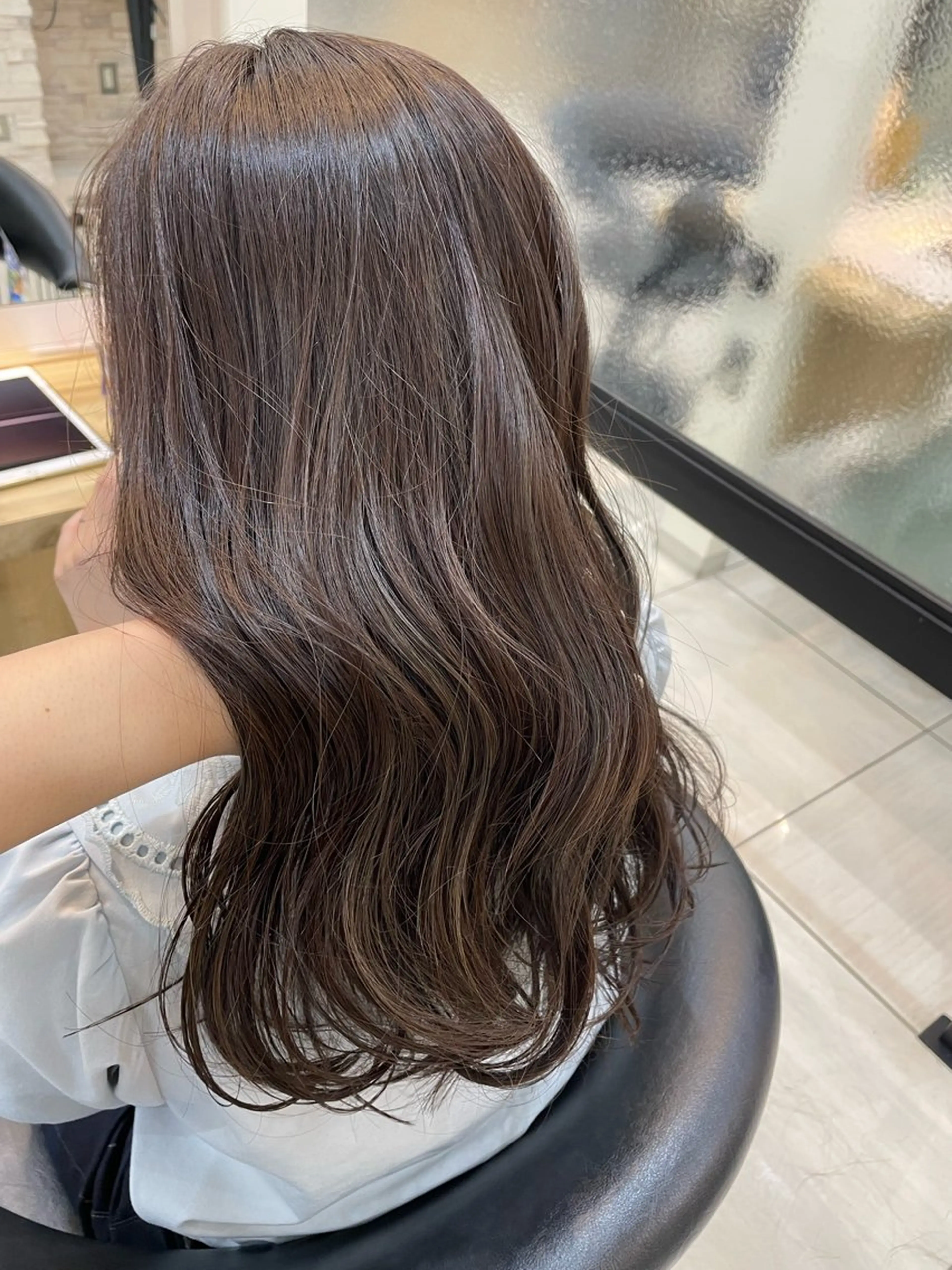 セミロング カラー 透明感カラー ハイライトカラー ハイライト カット ヘアカラー 田野倉NEXT店 美髪ニストのヘアスタイル