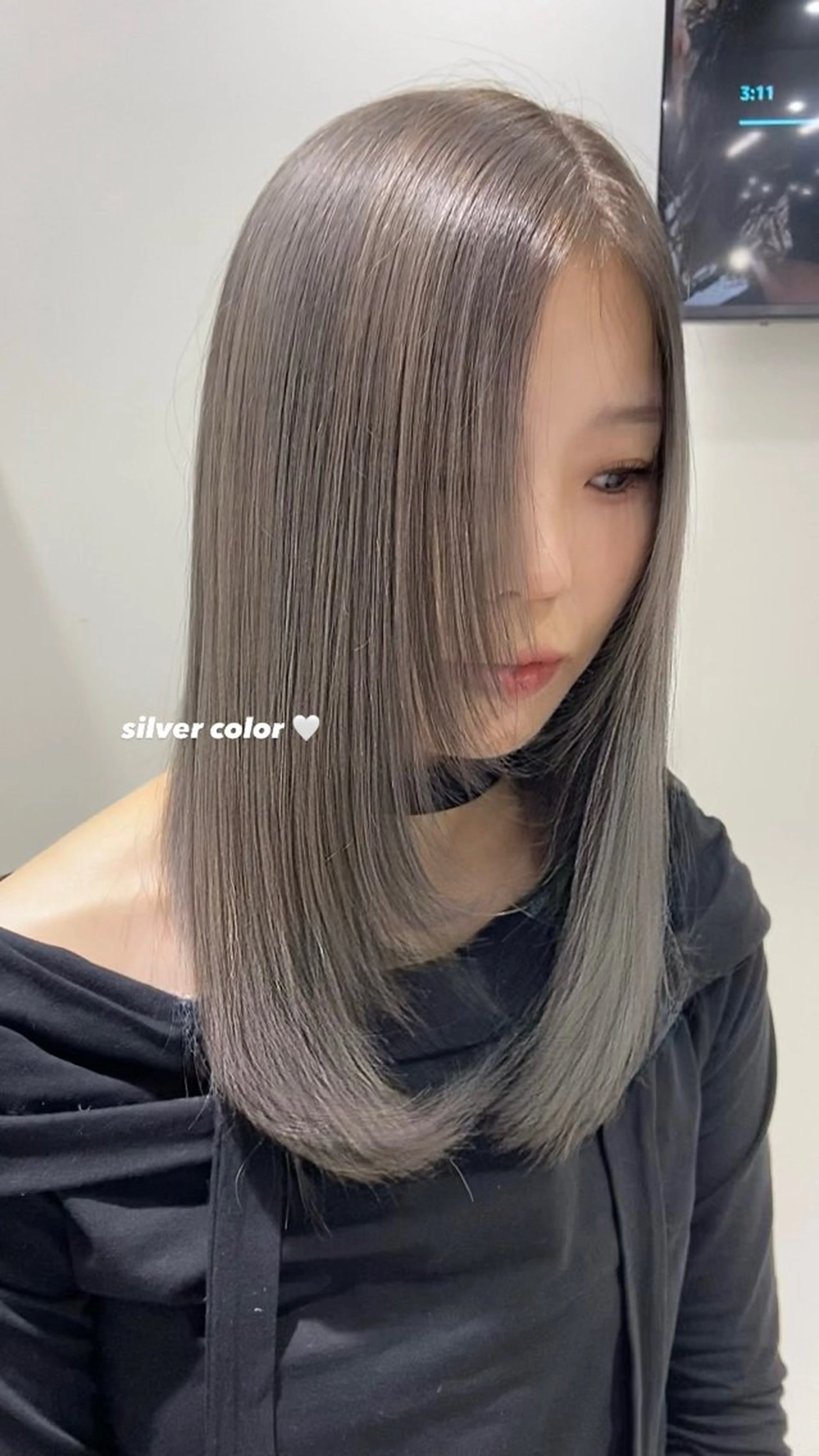 ロング レイヤーカット ヘアカラー トリートメント 若原 茉莉のヘアスタイル