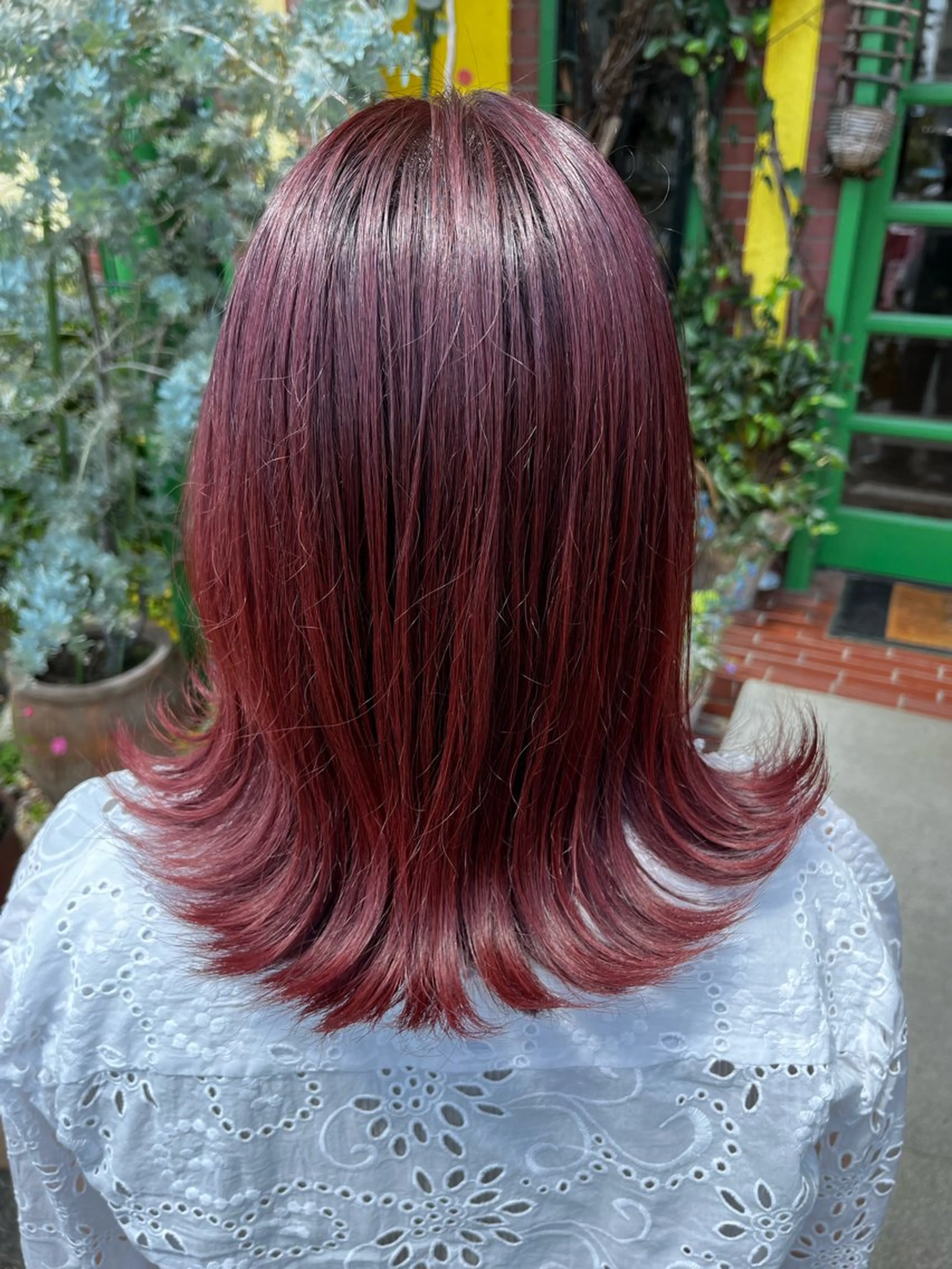 ミディアム カラー ブリーチ ブリーチなしカラー パープルカラー レッドカラー 大坪 拓斗のヘアスタイル