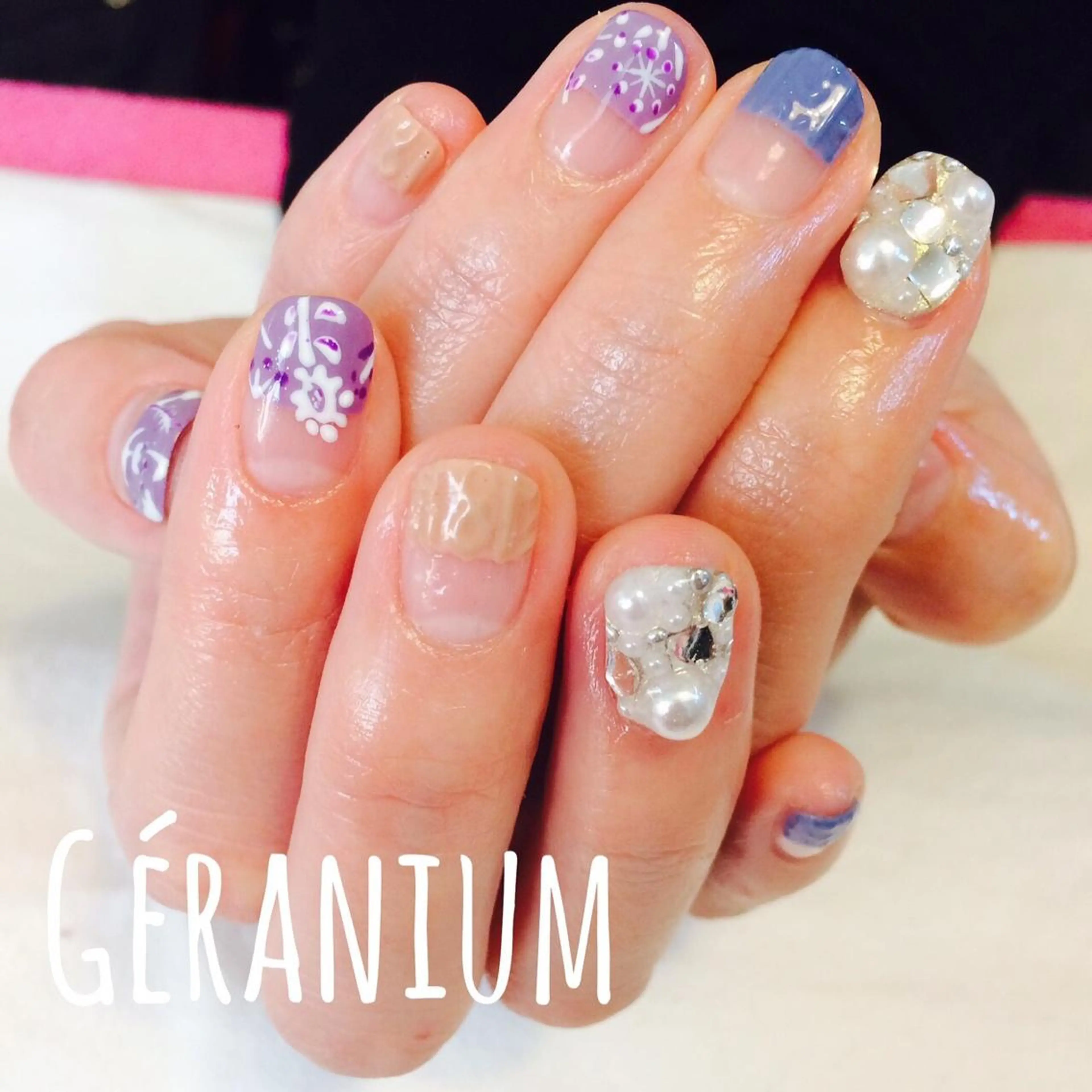 ネイル クリアネイル フレンチネイル GéRanium Harukaのネイルデザイン