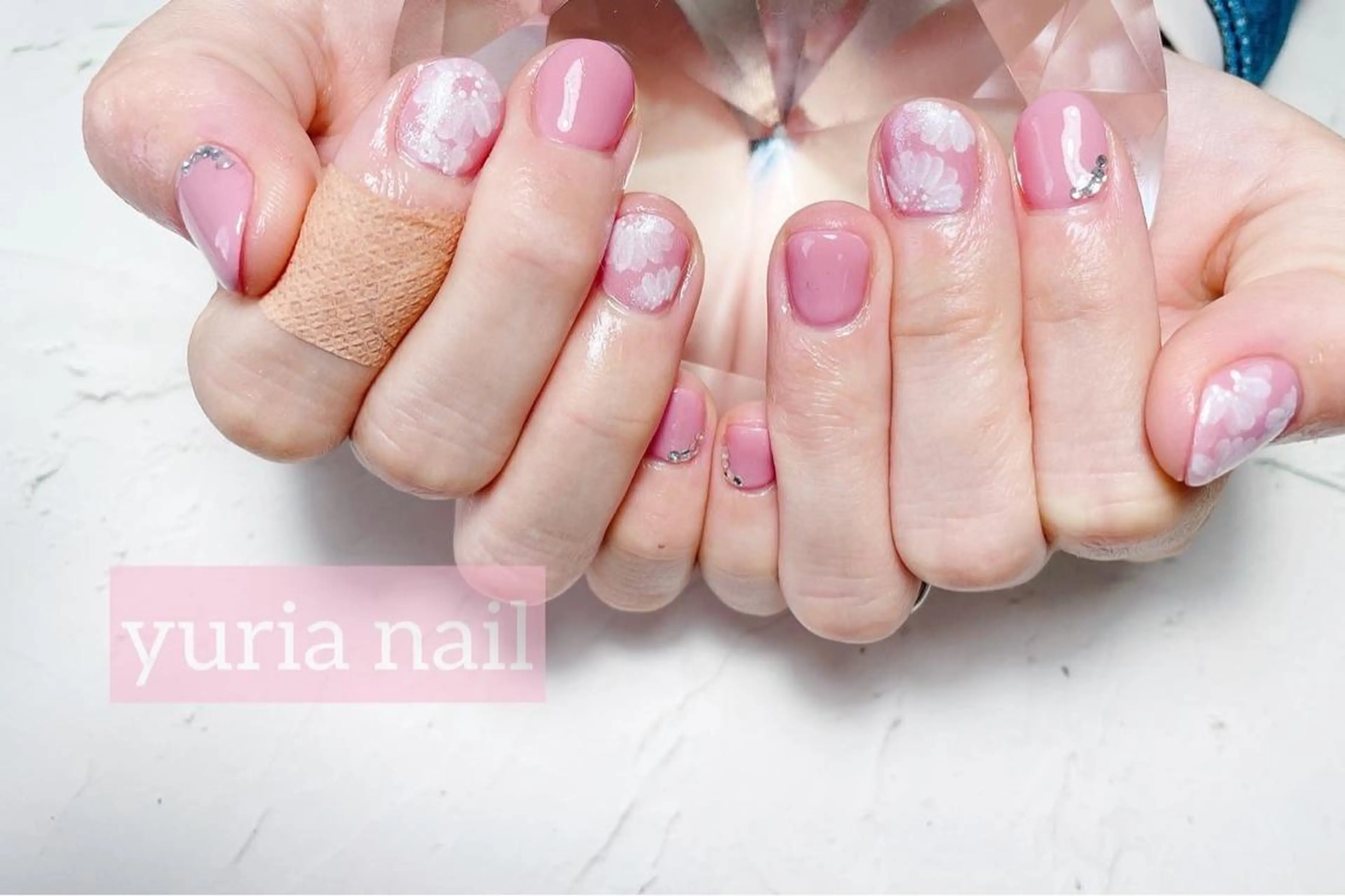 ネイル アートネイル ジェルネイル ピンク 春ネイル ストーンネイル 小林 ゆりあのネイルデザイン