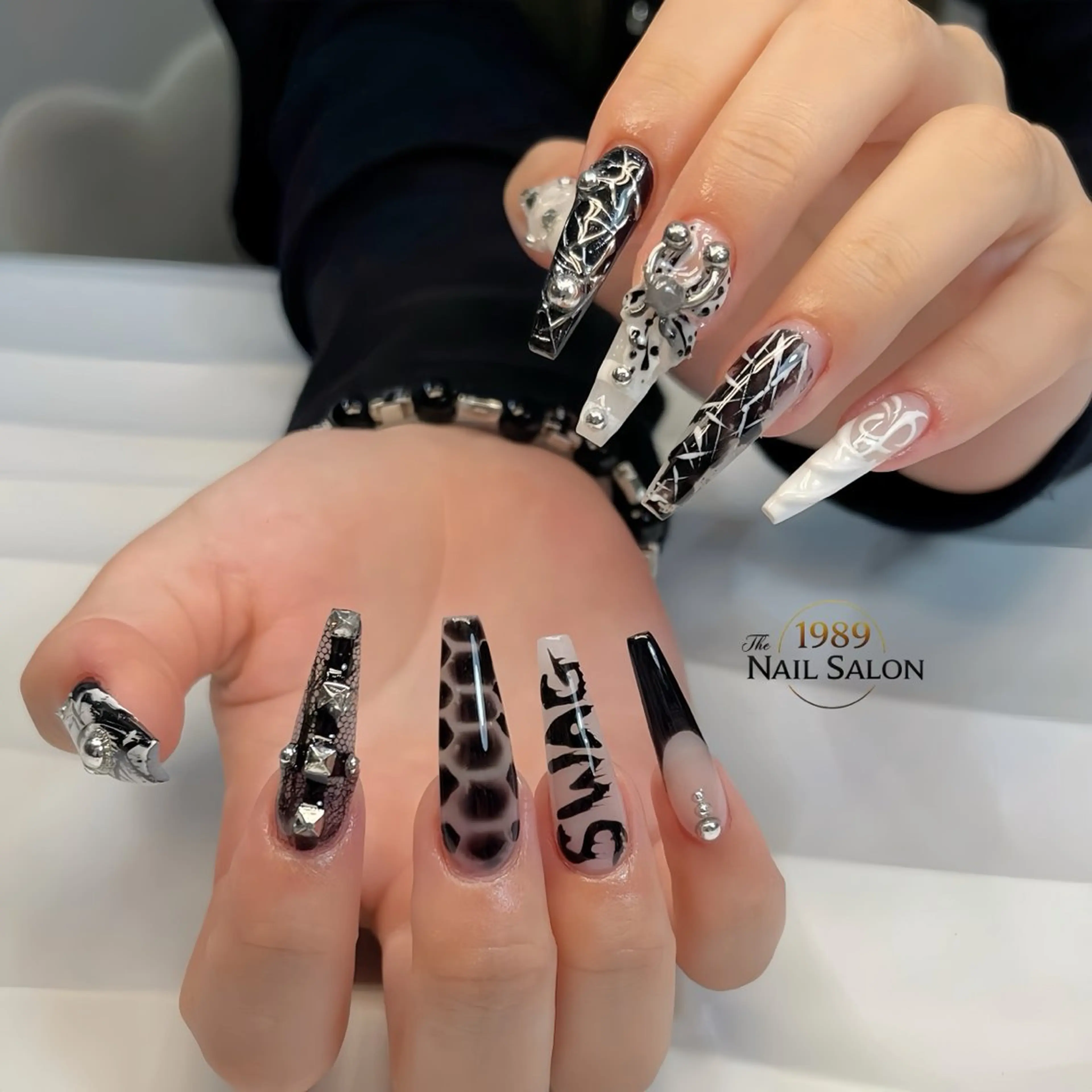 ネイル ハンドネイル The 1989 Nail Salonのネイルデザイン