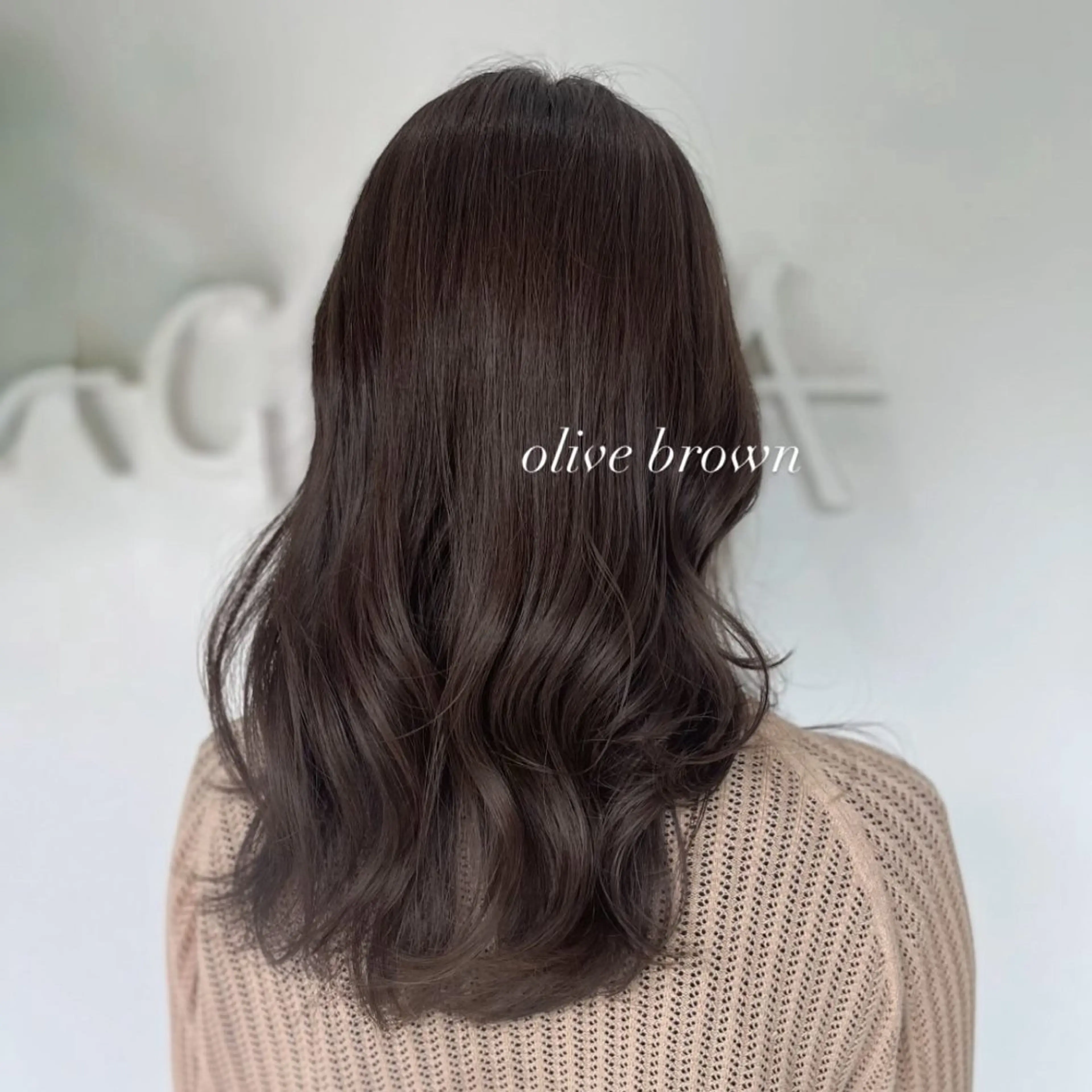 セミロング カラー ブラウンカラー オリーブブラウン カット ヘアカラー トリートメント 透明感カラー／ 艶感カラー／RAMUのヘアスタイル