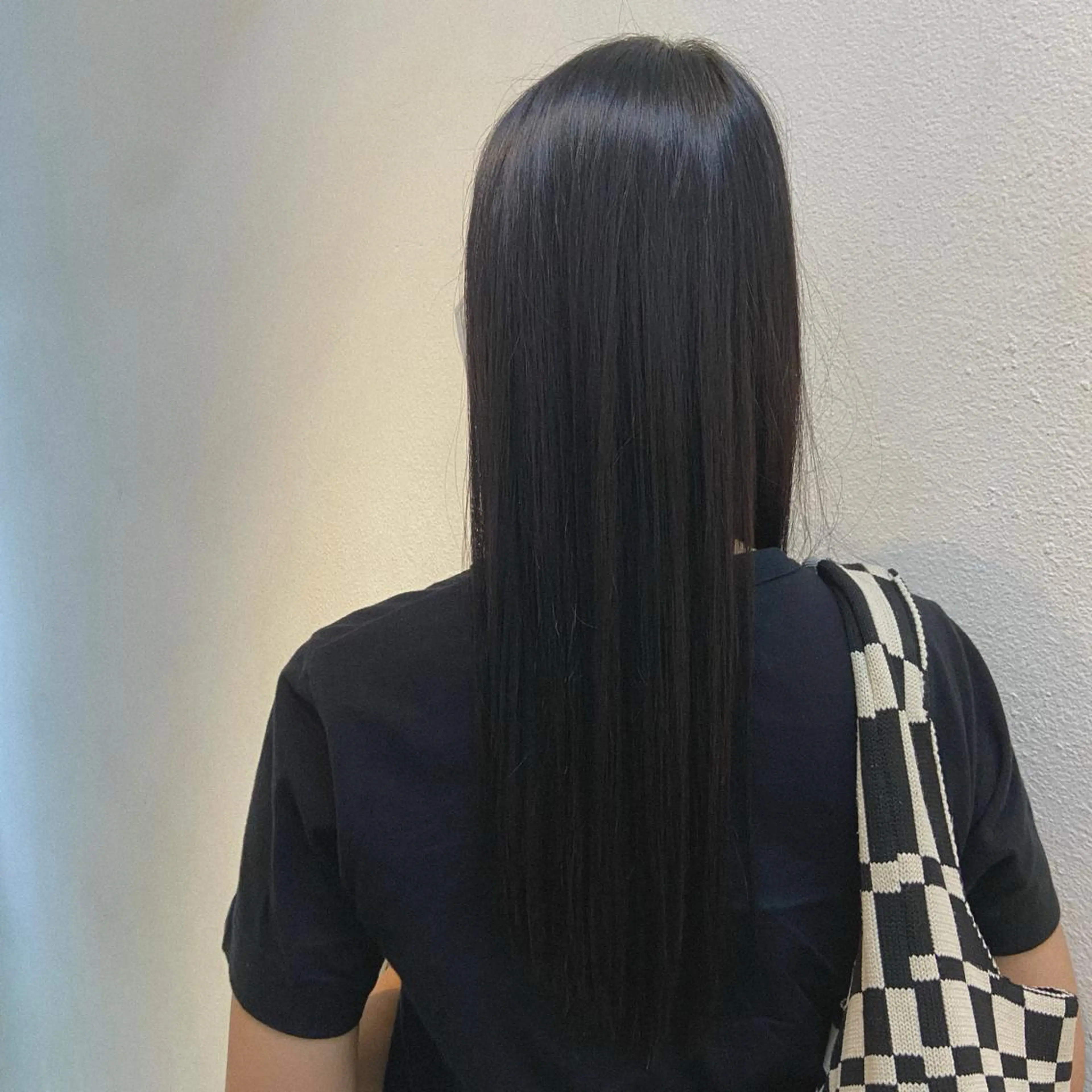 ロング 縮毛矯正 🍒マツダ エナ‎🤍のヘアスタイル