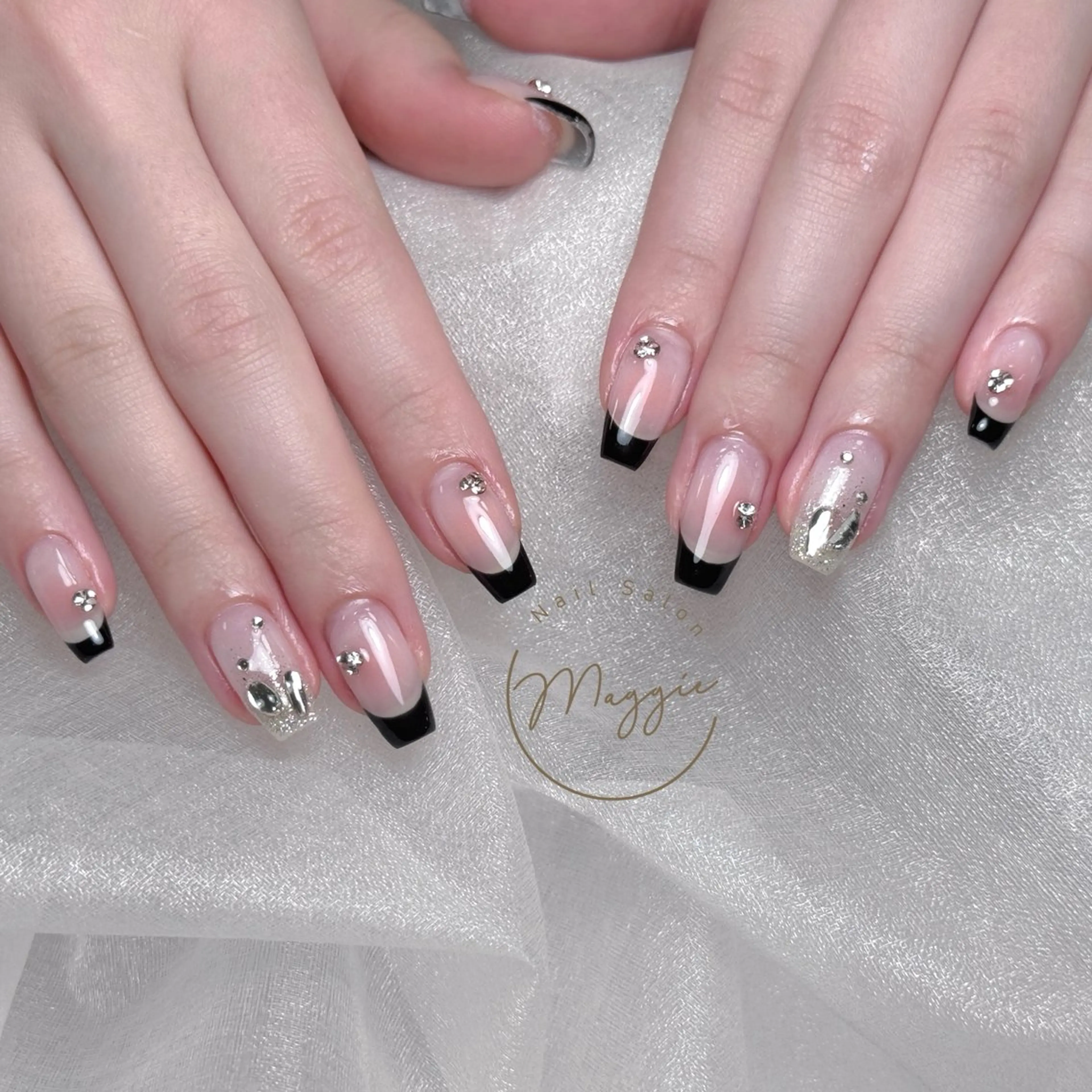 ネイル Maggie Nail🦩のネイルデザイン