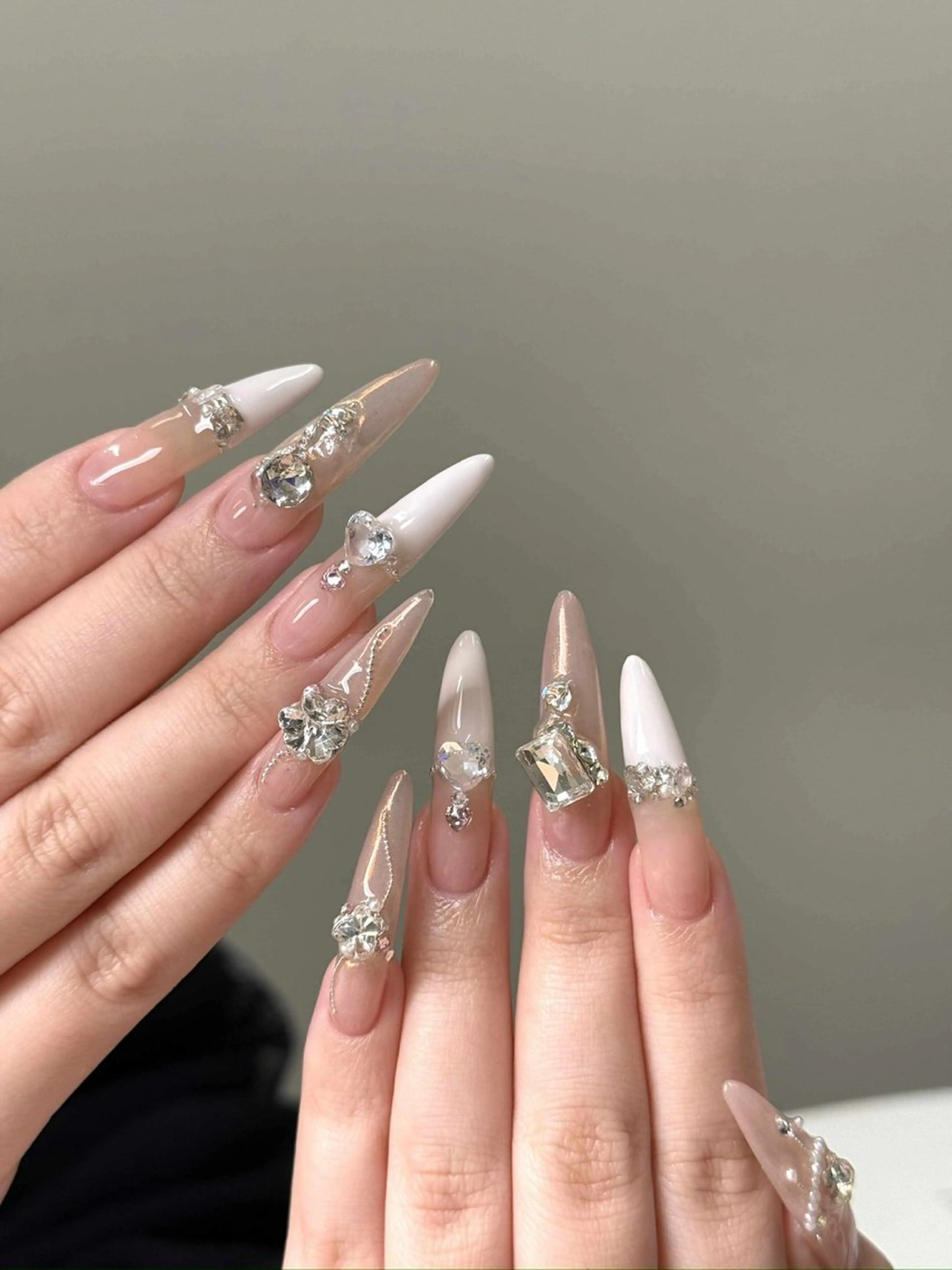 ネイル オーロラネイル ブルー チークネイル 長さ出し フットネイル ハンドネイル NAILS168 チップ長さ出し専門店のネイルデザイン