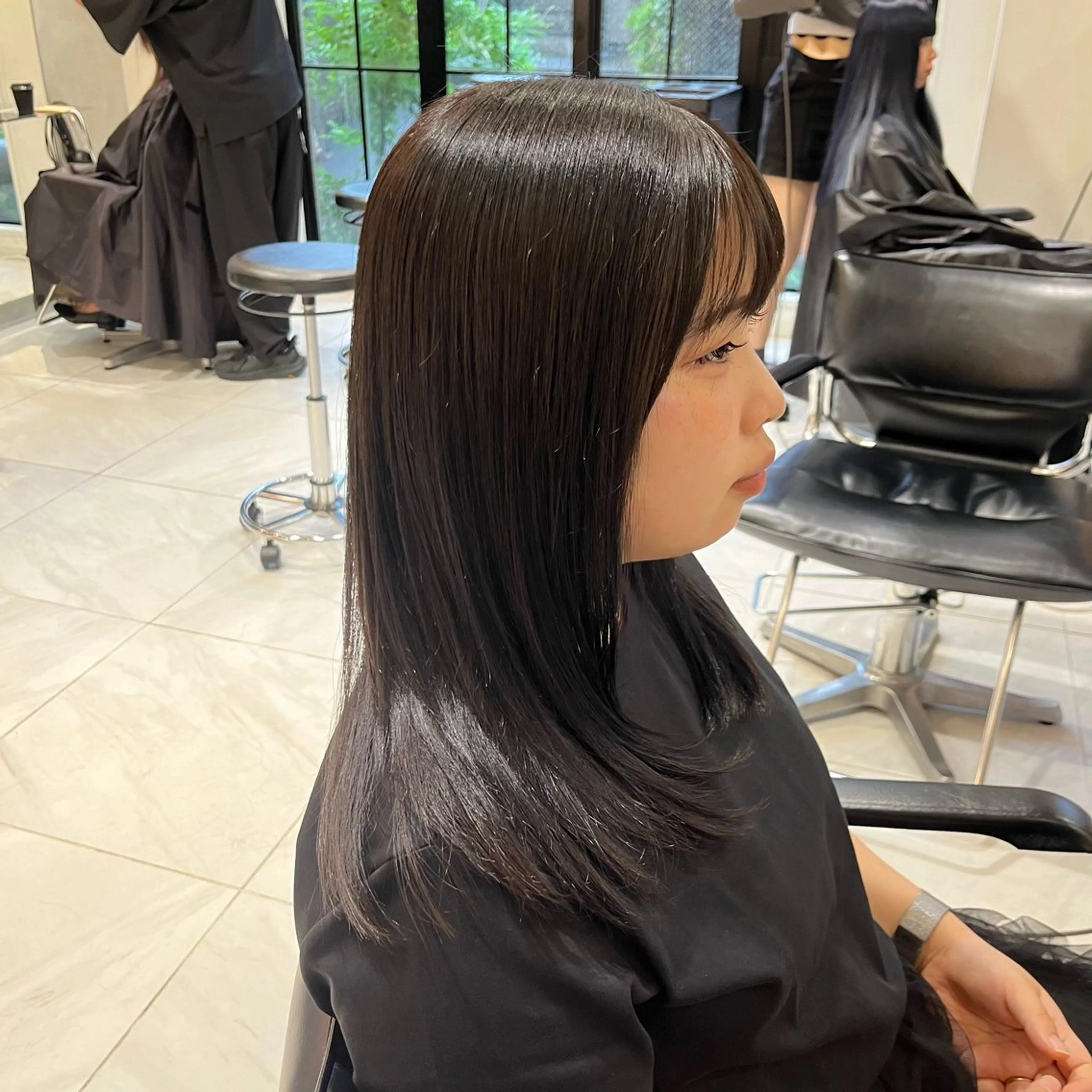 ロング カラー グレージュ ナミ🩶暗髪/暖色 ❤️/透明感/縮毛のヘアスタイル