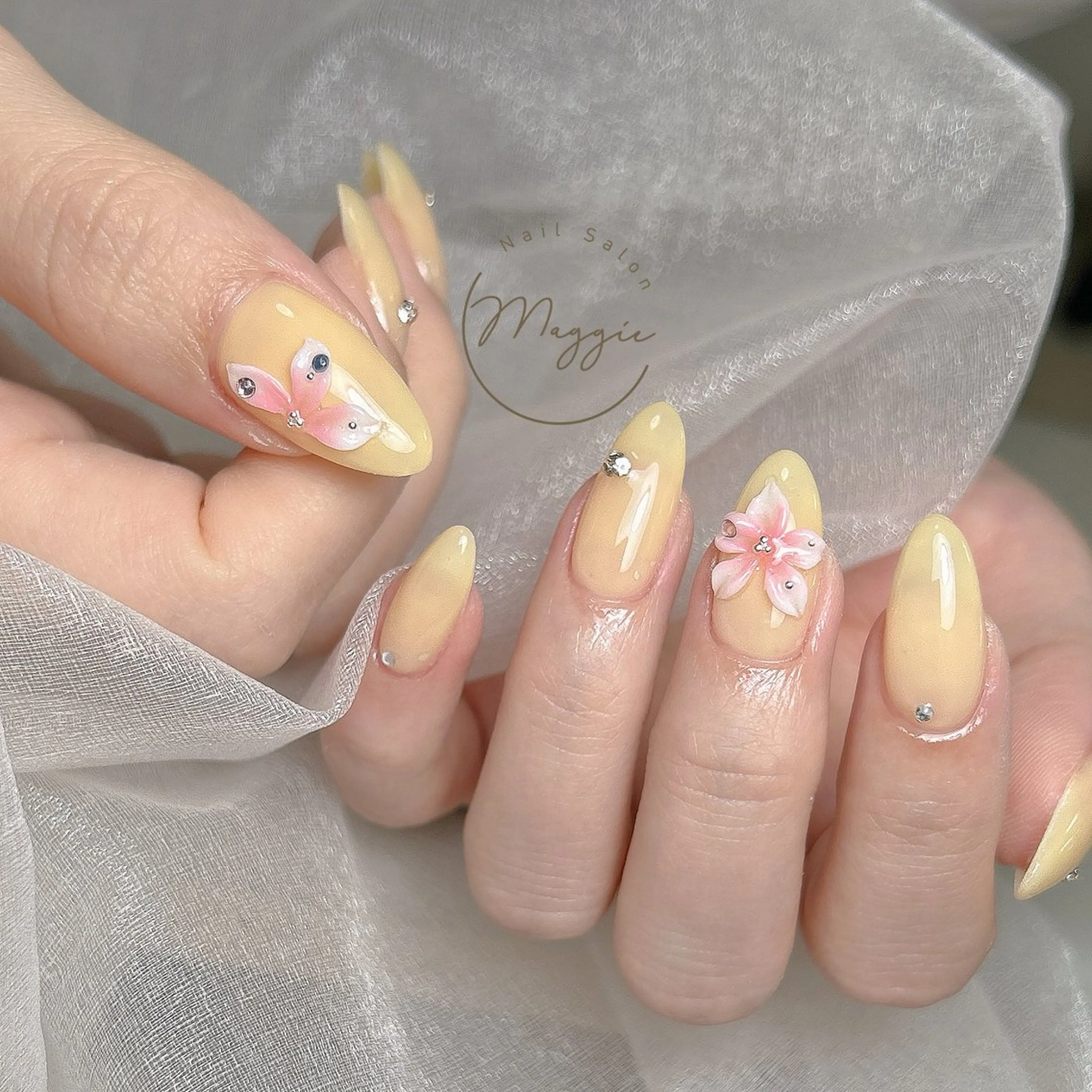 ネイル Maggie Nail🦩のネイルデザイン